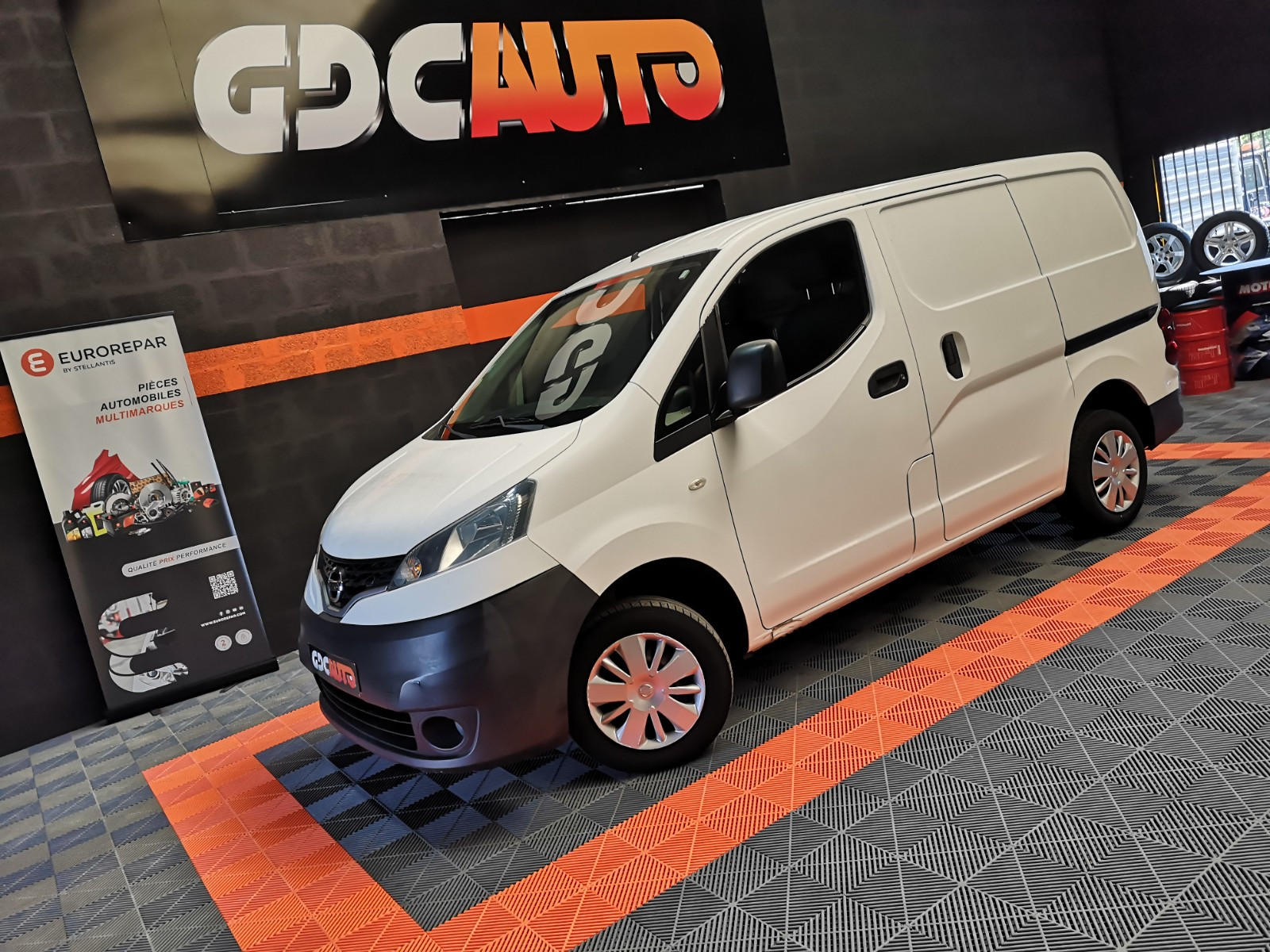 Nissan NV200