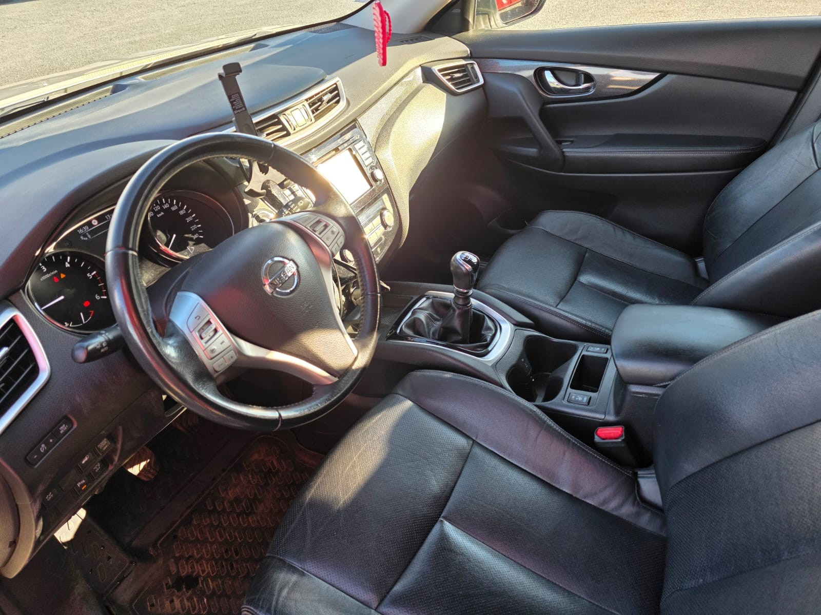 Nissan X-TRAIL 1.6 dCi 130ch Tekna 7 places – GARANTIE 12 MOIS – — photo 12