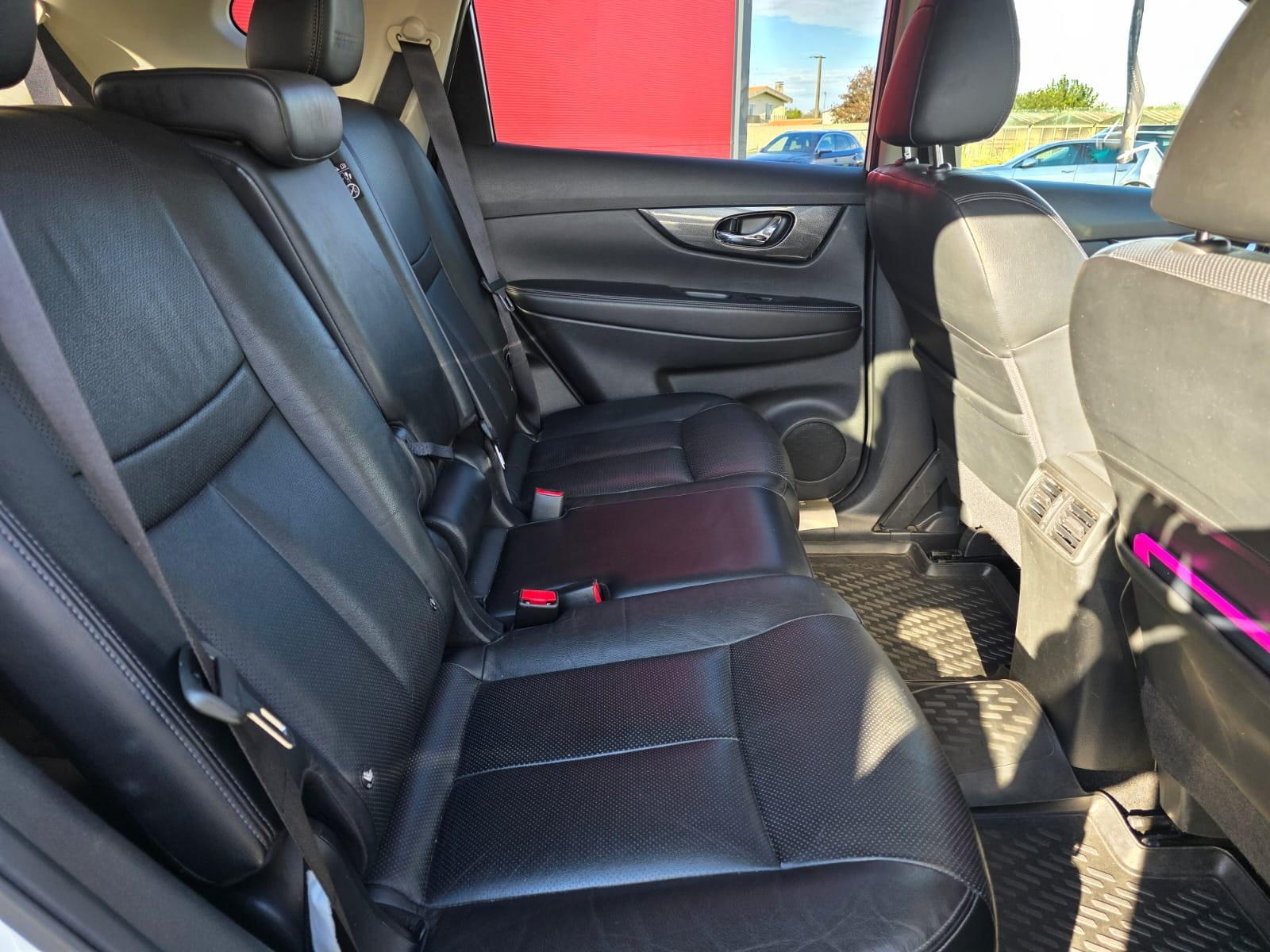 Nissan X-TRAIL 1.6 dCi 130ch Tekna 7 places – GARANTIE 12 MOIS – — photo 17