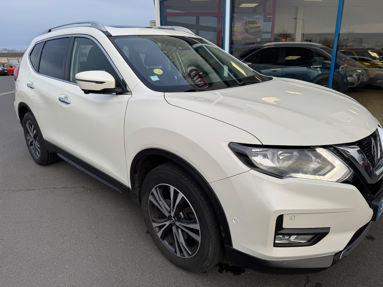 Nissan X-TRAIL
