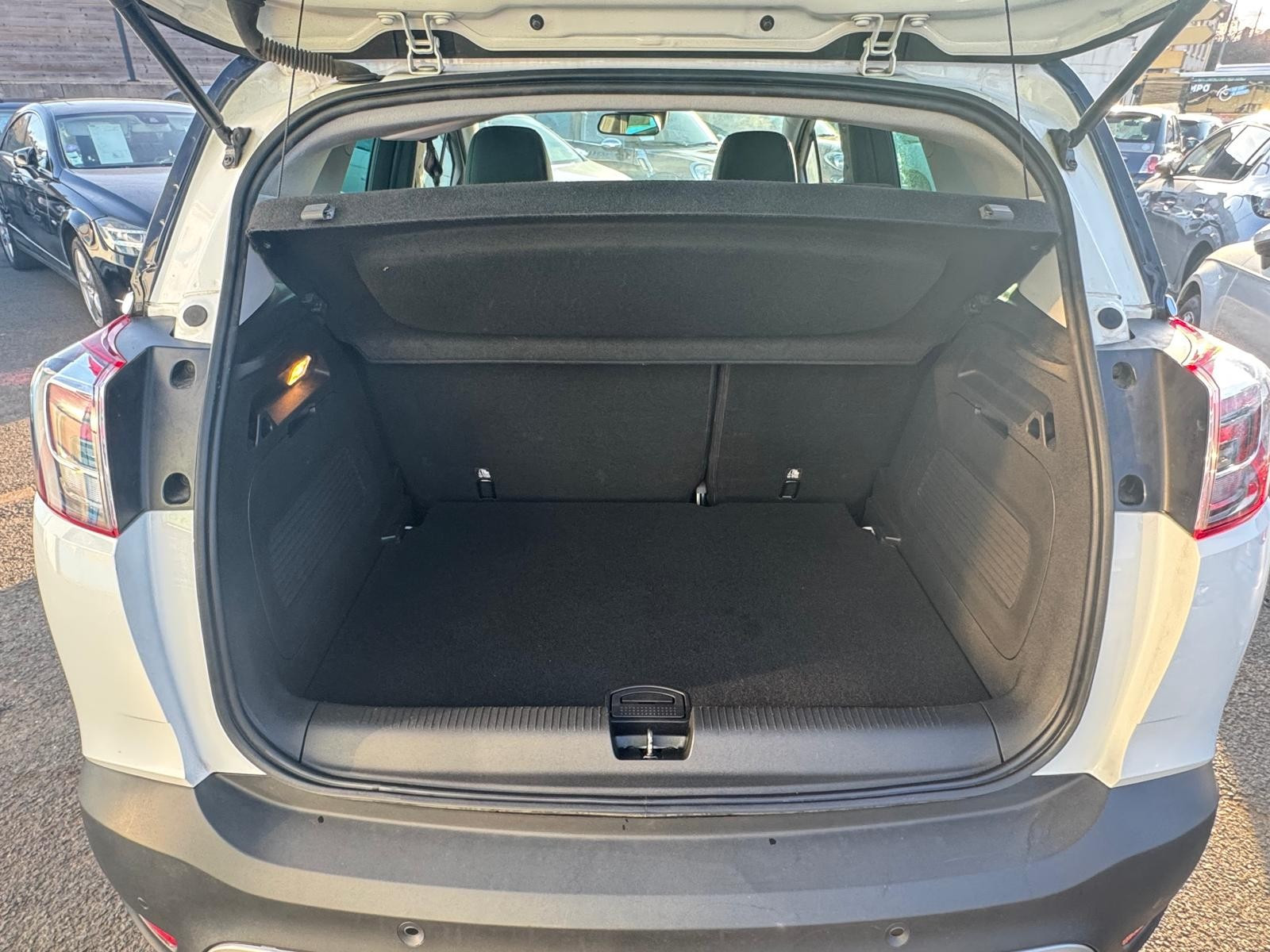 Opel CROSSLAND X - vue 1