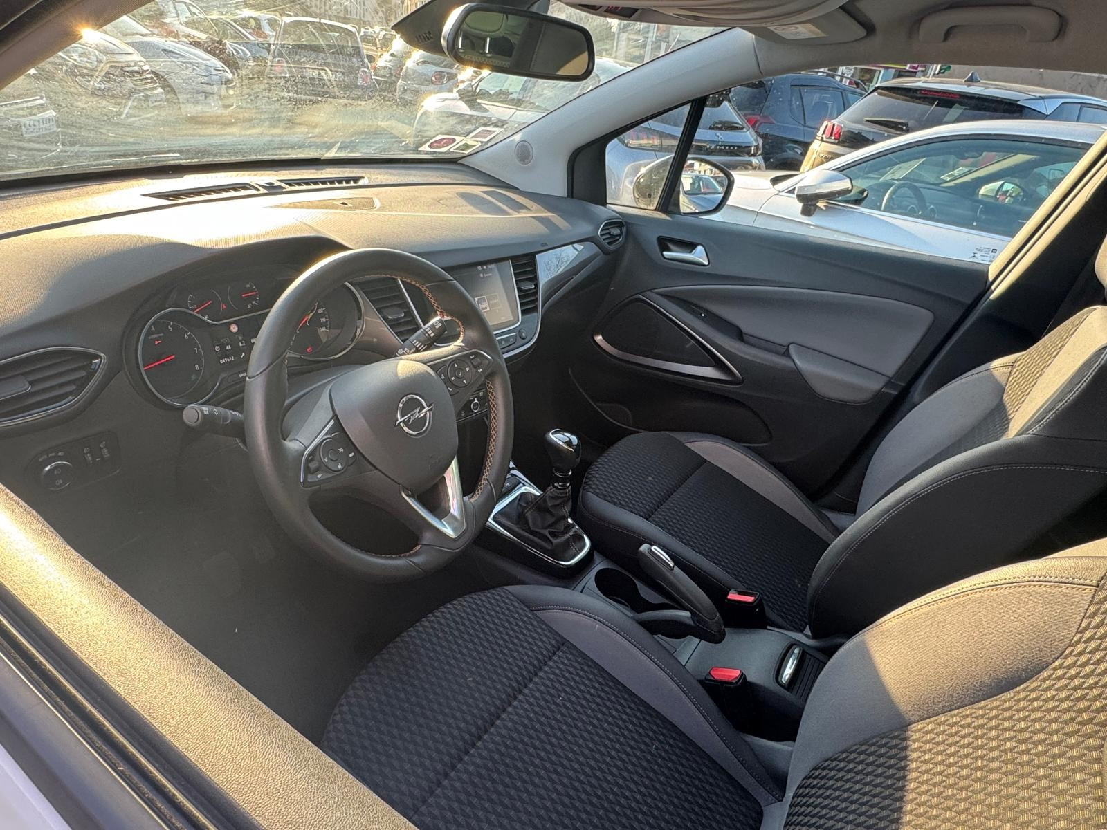 Opel CROSSLAND X - vue 1