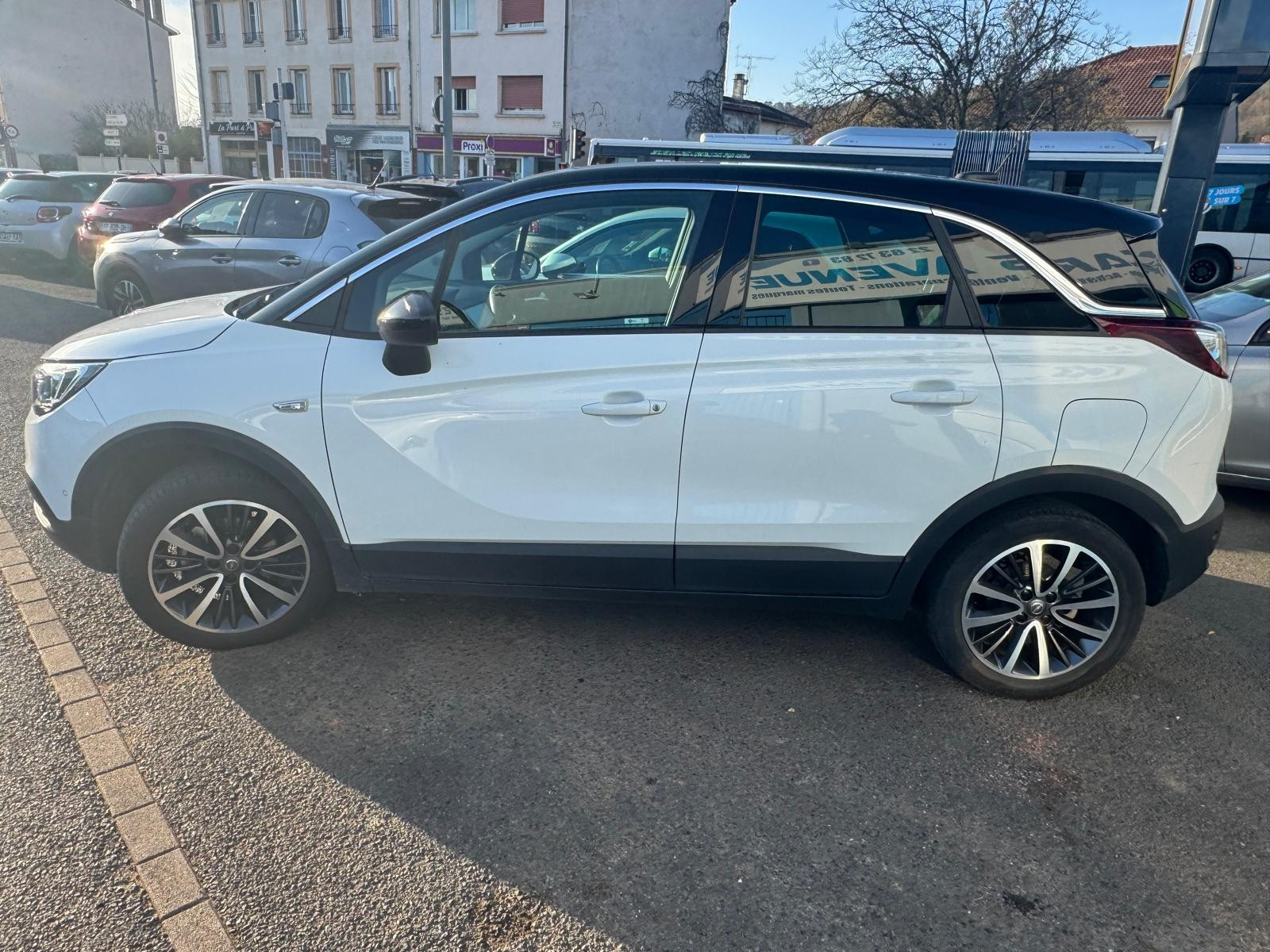Opel CROSSLAND X - vue 1