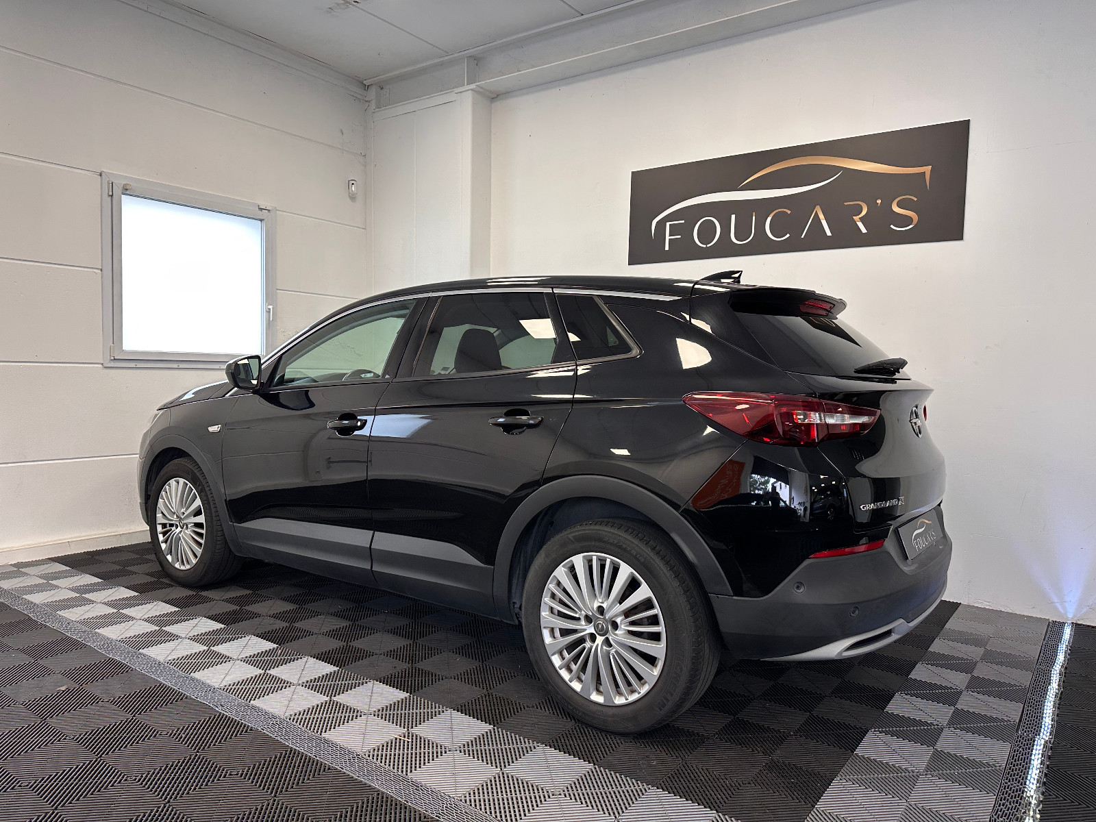 Opel GRANDLAND X - vue 1