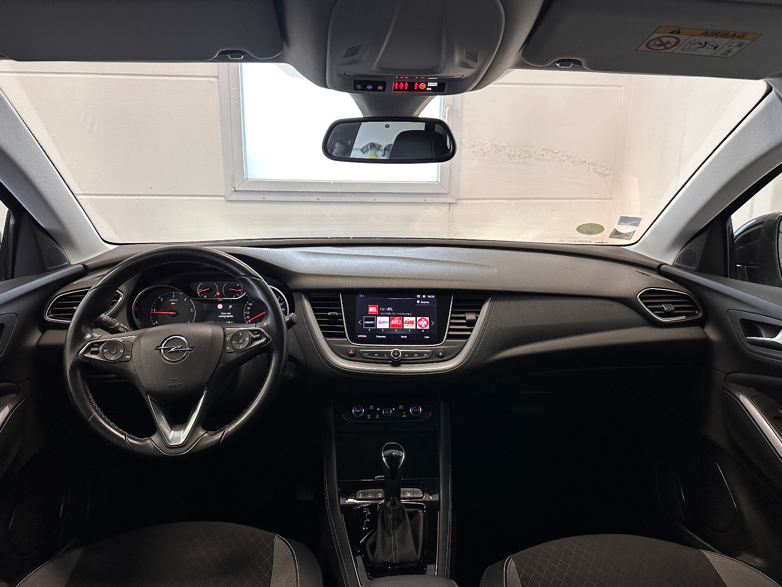 Opel GRANDLAND X - vue 1