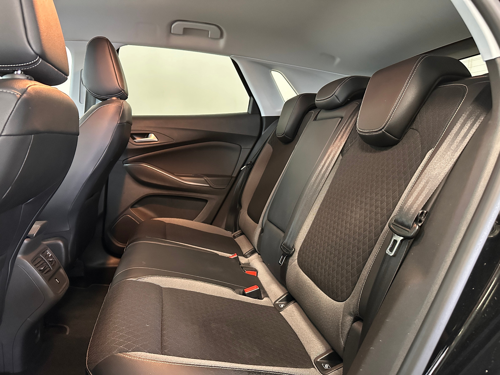 Opel GRANDLAND X - vue 1