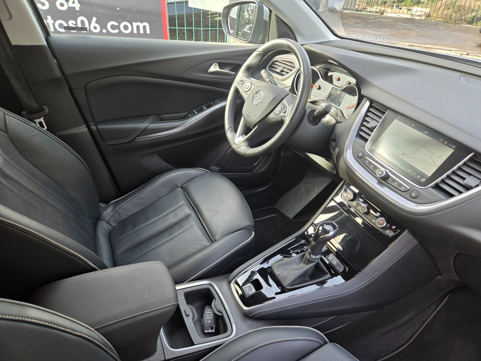 Opel GRANDLAND X - vue 1