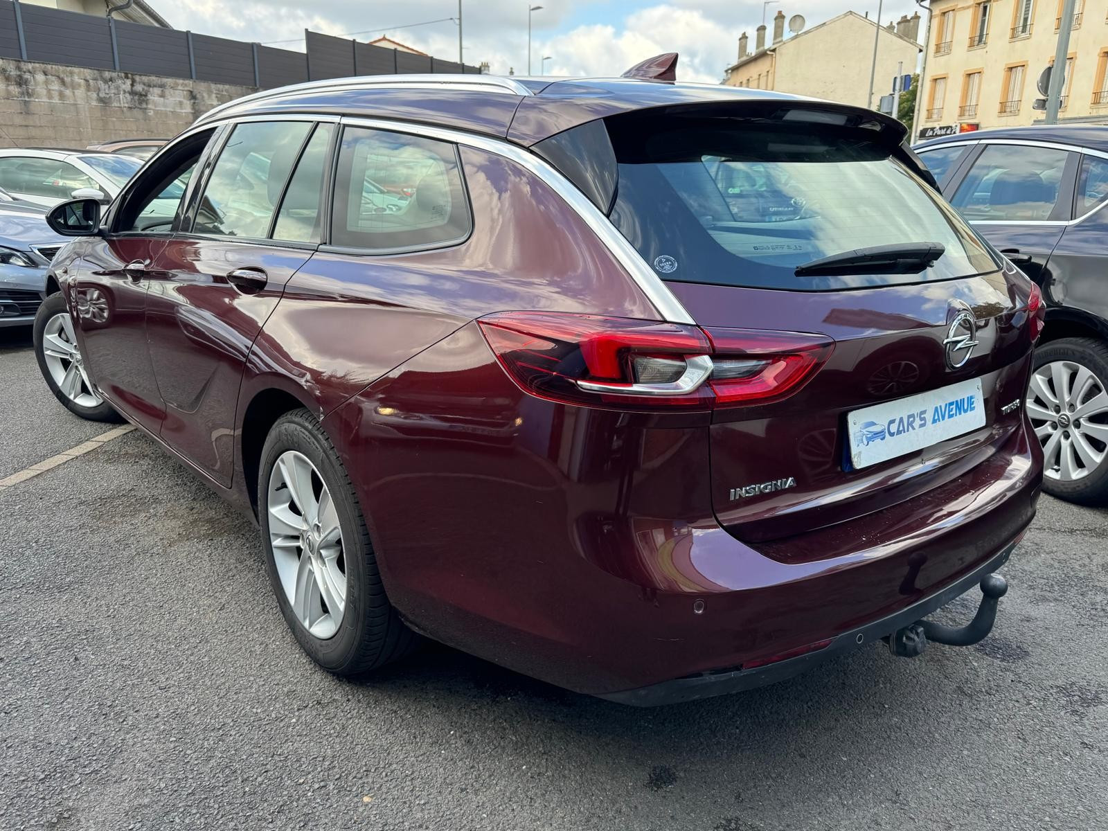 Opel Insignia B Sports Tourer - vue 1