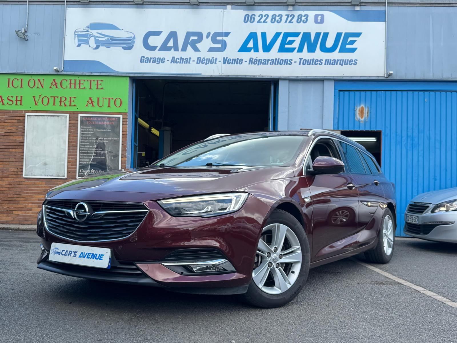 Opel Insignia B Sports Tourer - vue 1