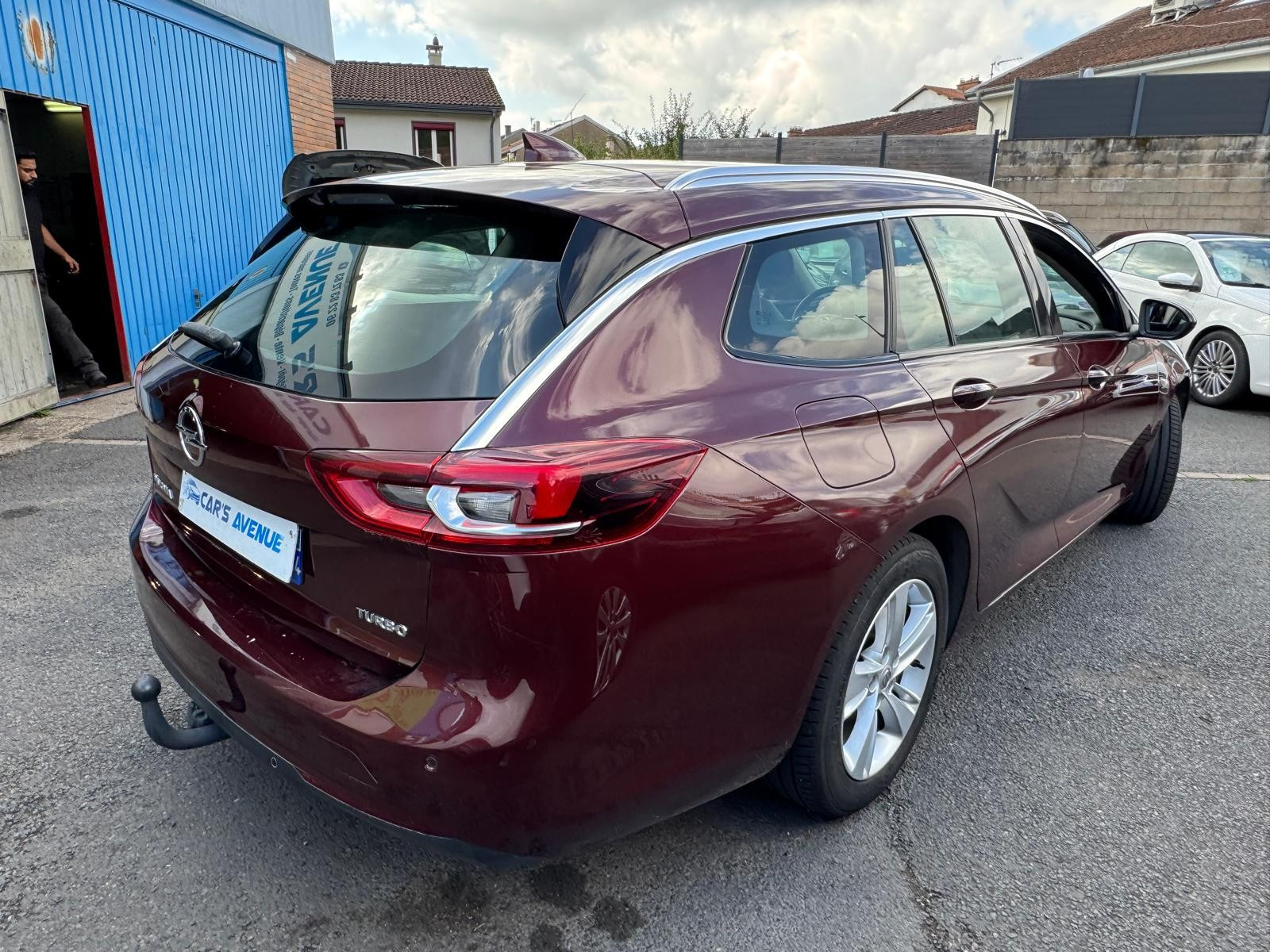 Opel Insignia B Sports Tourer - vue 1