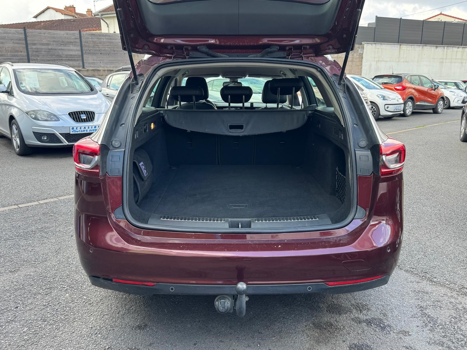 Opel Insignia B Sports Tourer - vue 1