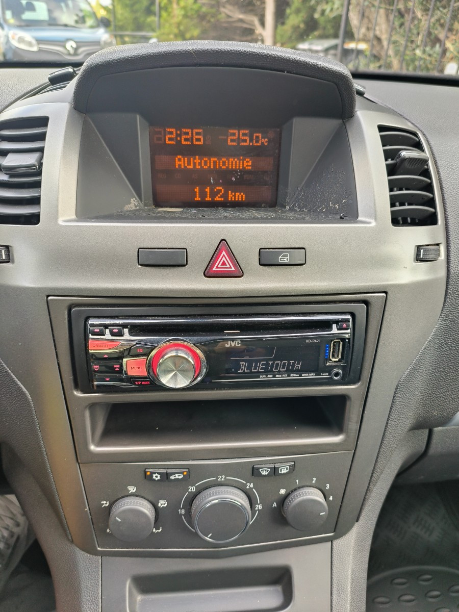 Opel Zafira - vue 1