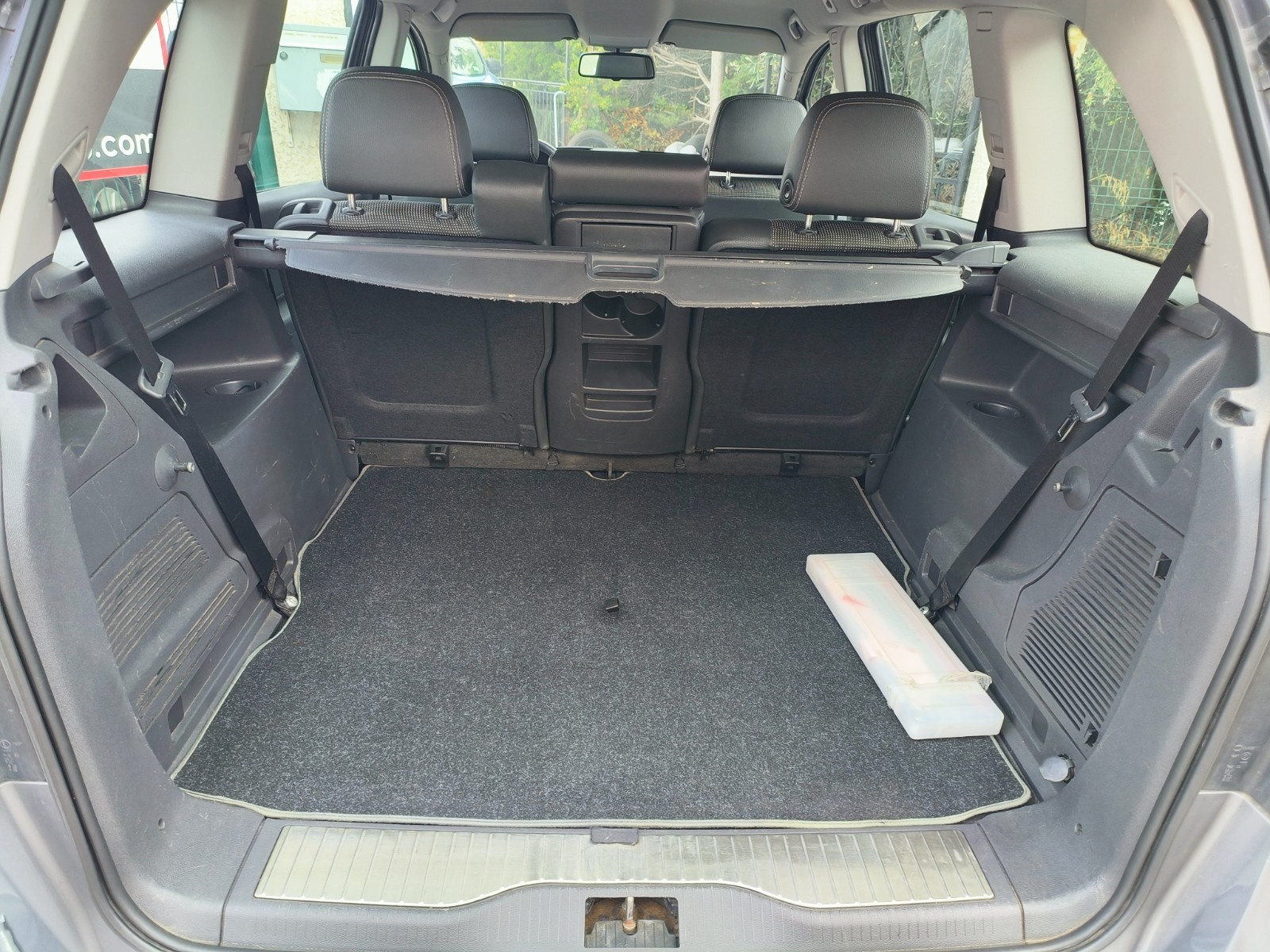 Opel Zafira - vue 1