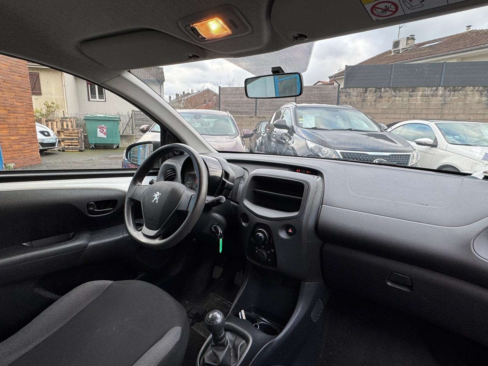 Peugeot 108 - vue 1
