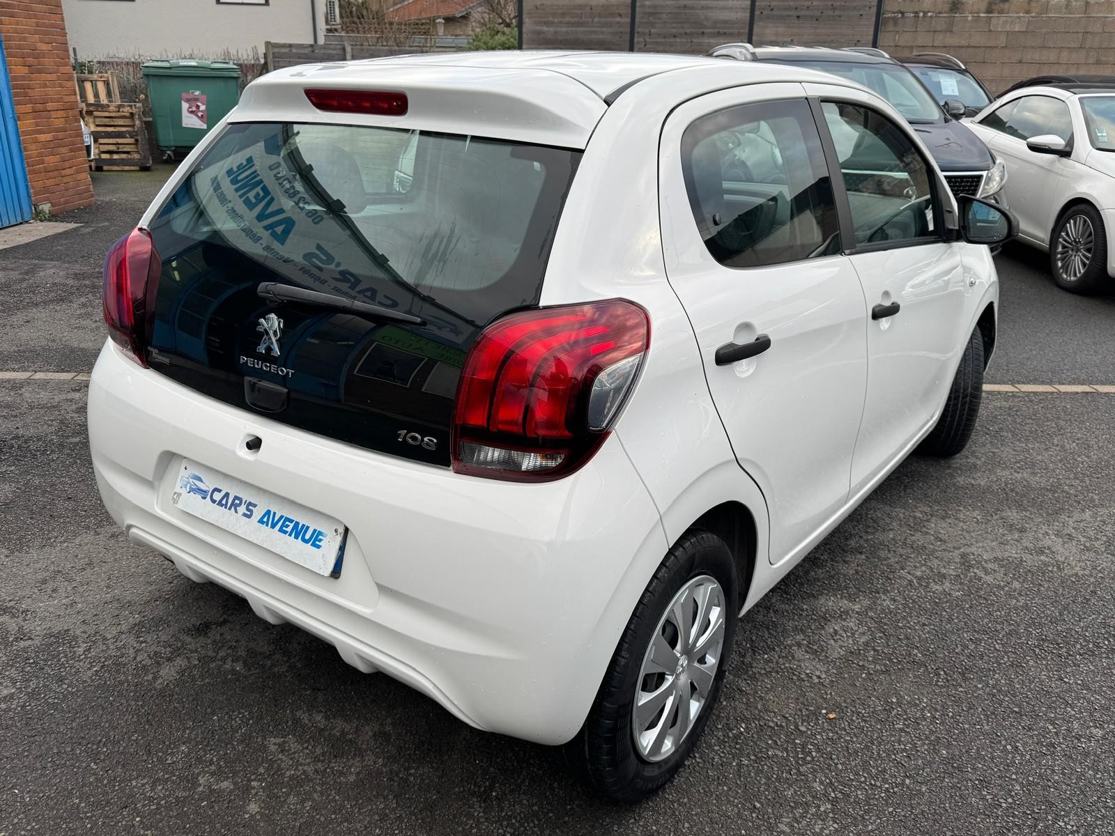 Peugeot 108 - vue 1