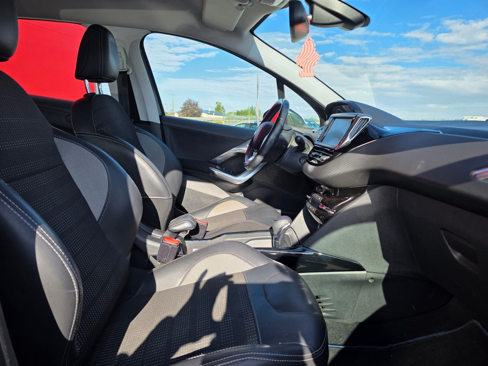 Peugeot 2008 1.5 BlueHDi 120ch E6.c Allure S&S EAT6 – GARANTIE 12 MOIS — photo 11