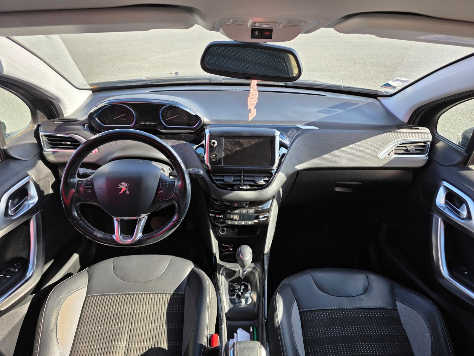 Peugeot 2008 1.5 BlueHDi 120ch E6.c Allure S&S EAT6 – GARANTIE 12 MOIS — photo 17