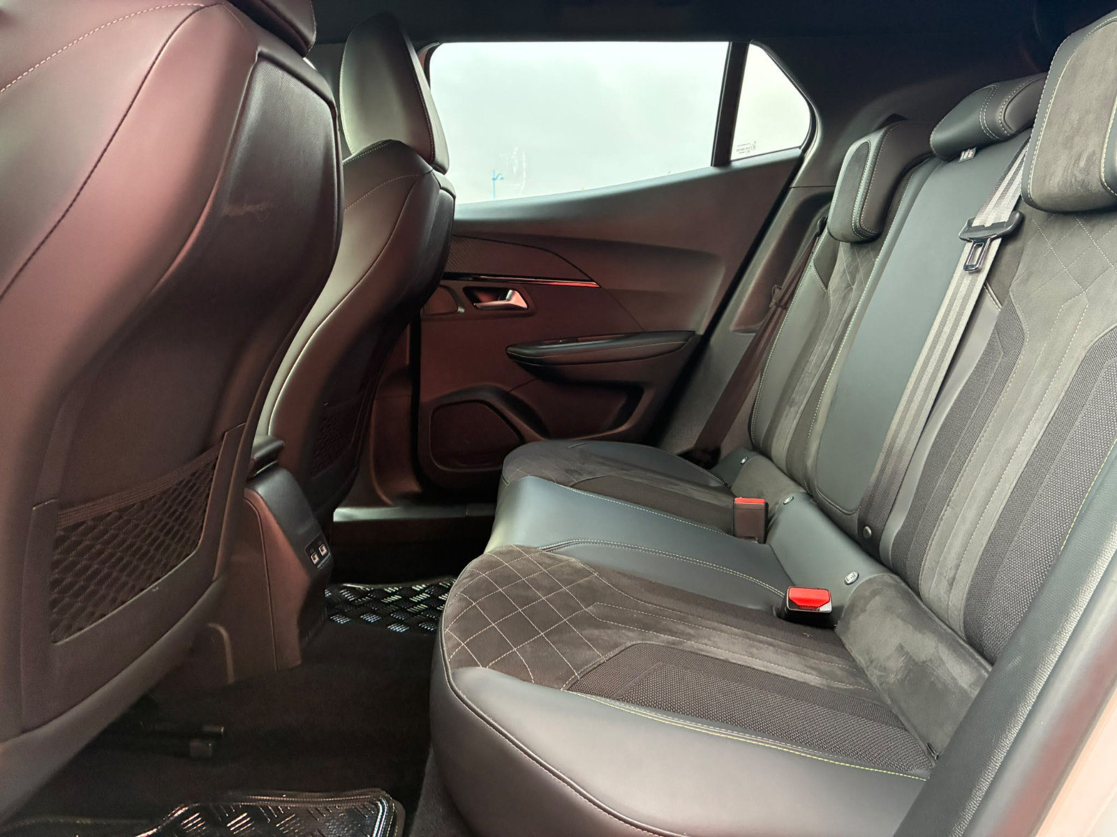 Peugeot 2008 1.5 BlueHDi 130ch GT LINE EAT8 – CARPLAY / ATTELAGE – GARANTIE 12 MOIS — photo 18
