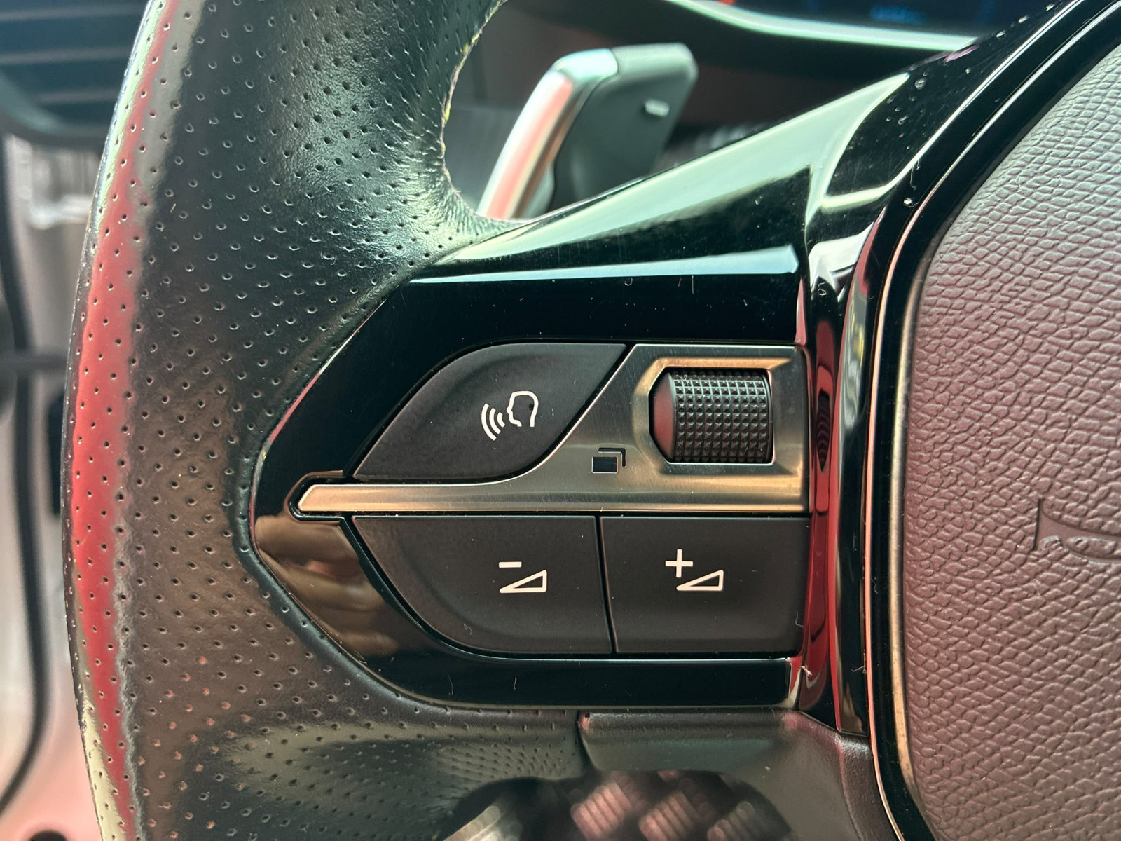 Peugeot 2008 1.5 BlueHDi 130ch GT LINE EAT8 – CARPLAY / ATTELAGE – GARANTIE 12 MOIS — photo 22