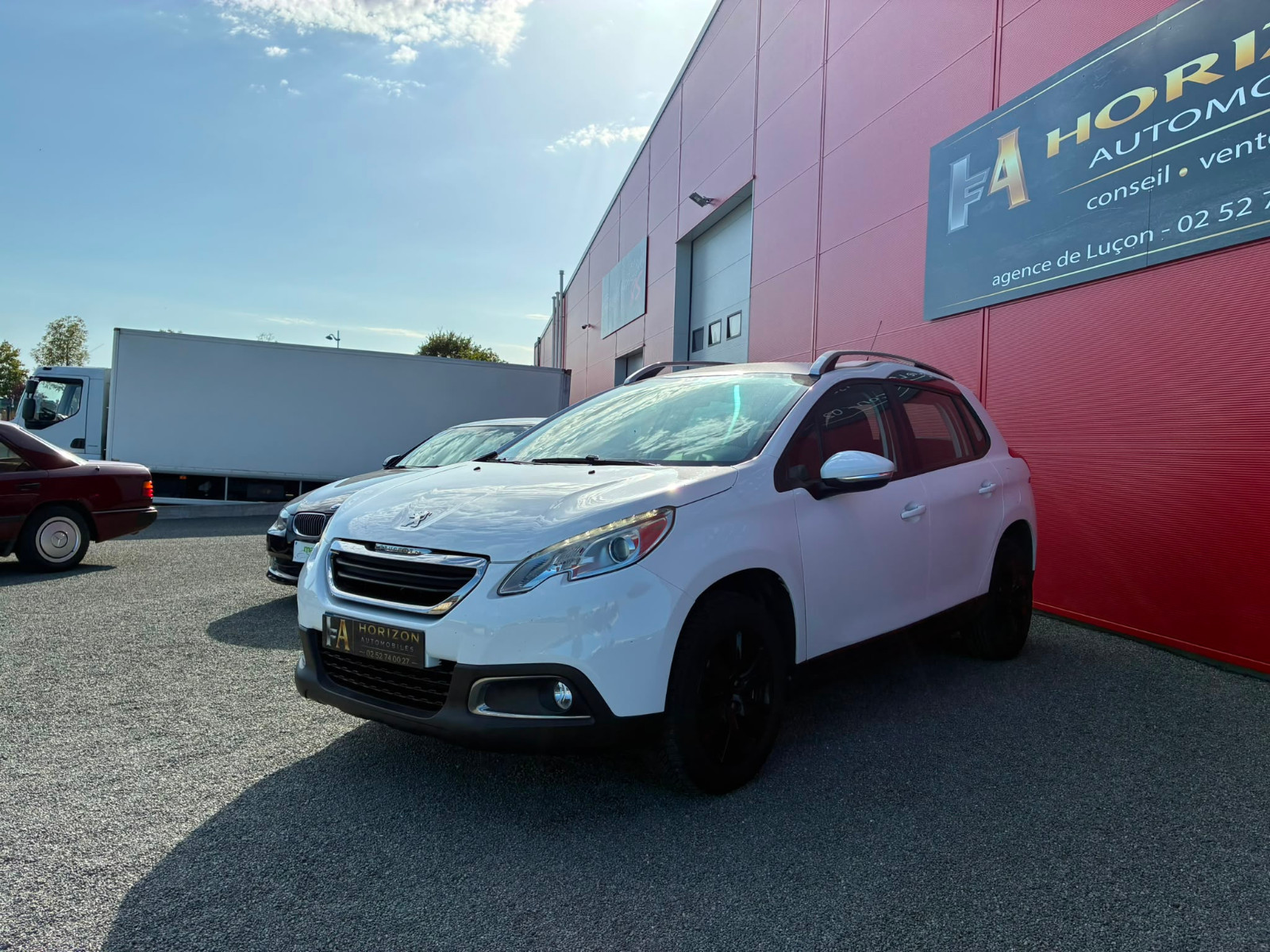 Peugeot 2008 Allure 1.2L 82cv – MOTEUR CHANGÉ 30 000KM – GARANTIE 12 MOIS — photo 3