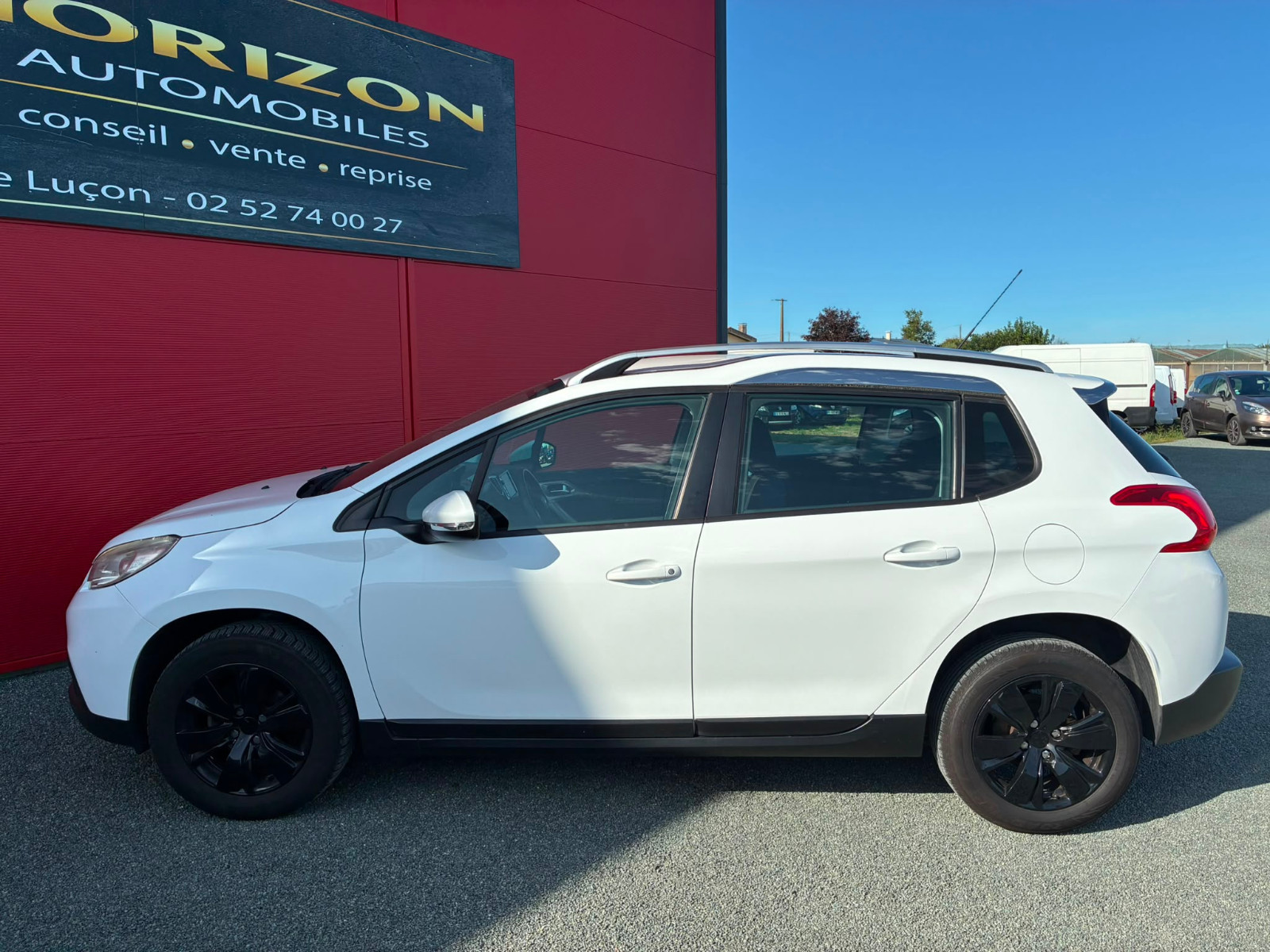 Peugeot 2008 Allure 1.2L 82cv – MOTEUR CHANGÉ 30 000KM – GARANTIE 12 MOIS — photo 8