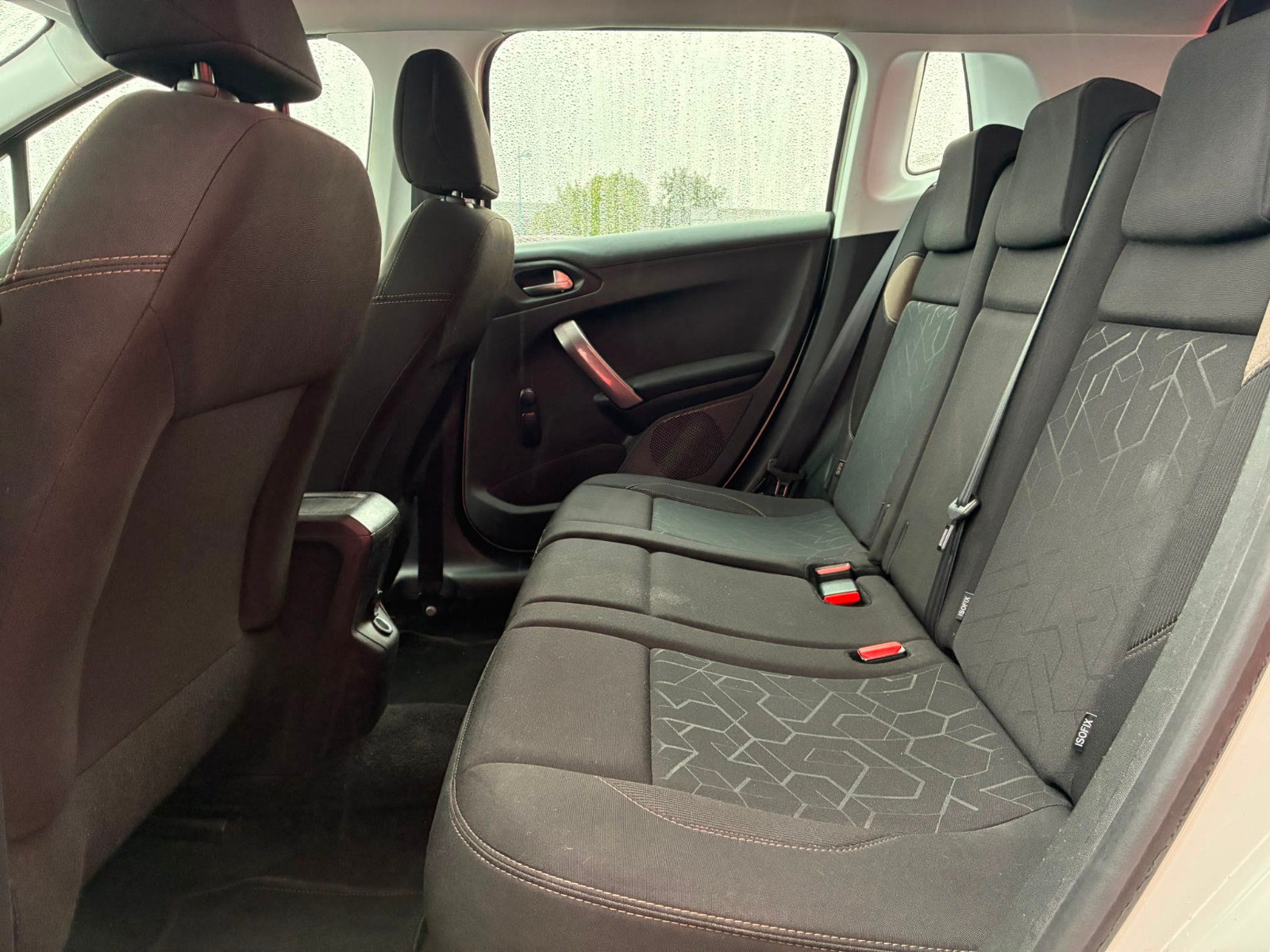 Peugeot 2008 Allure 1.2L 82cv – MOTEUR CHANGÉ 30 000KM – GARANTIE 12 MOIS — photo 18