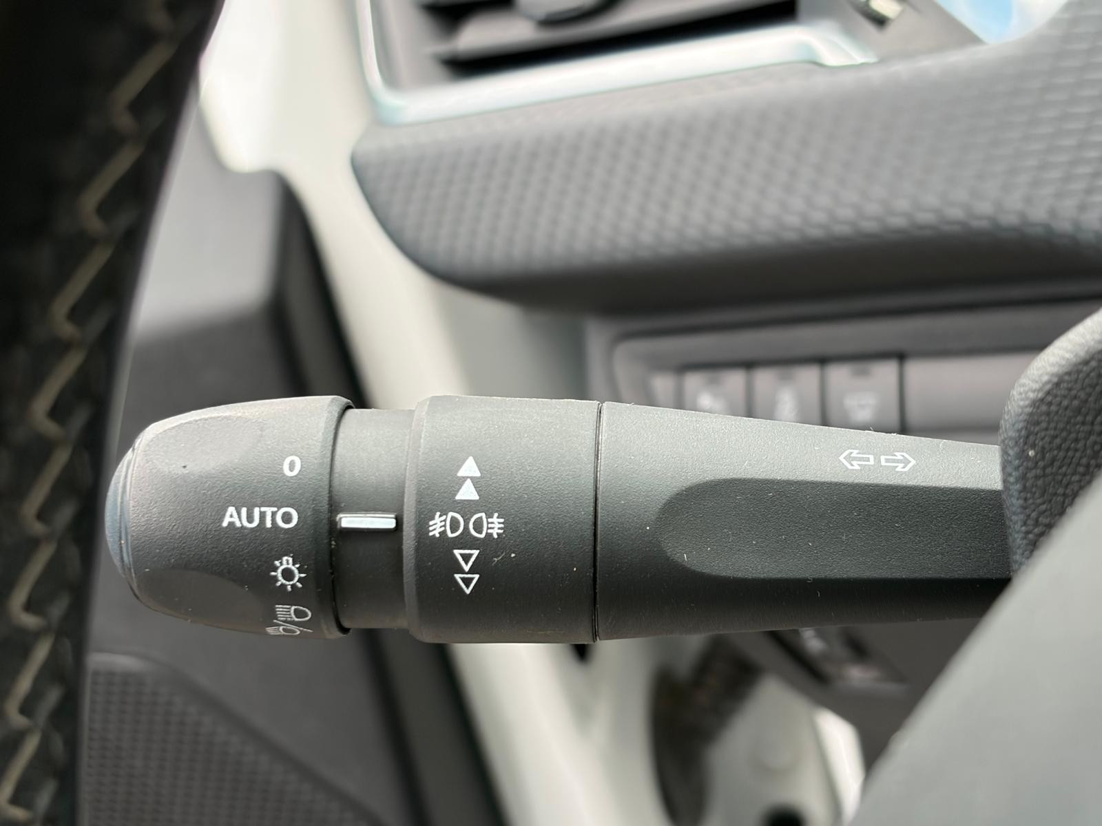 Peugeot 2008 - vue 1
