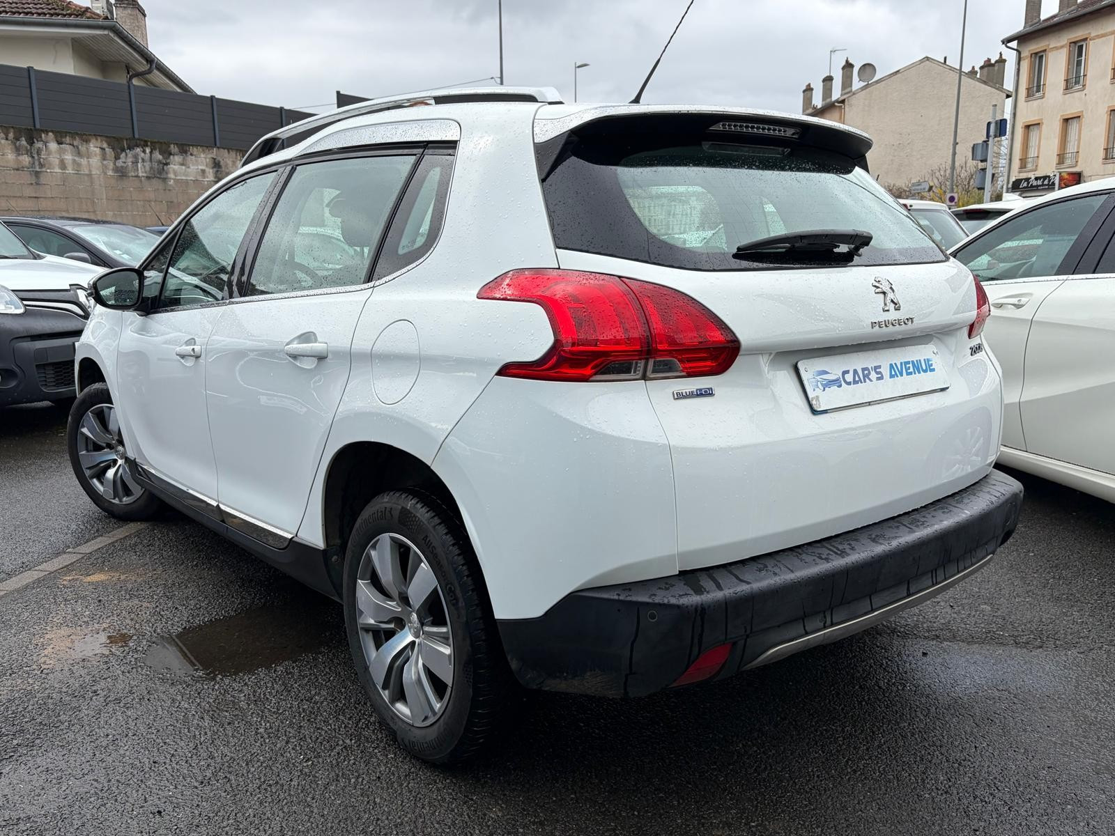 Peugeot 2008 - vue 1