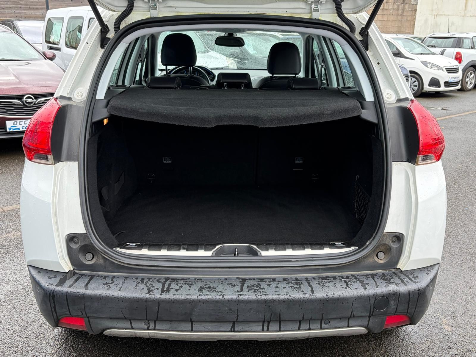 Peugeot 2008 - vue 1