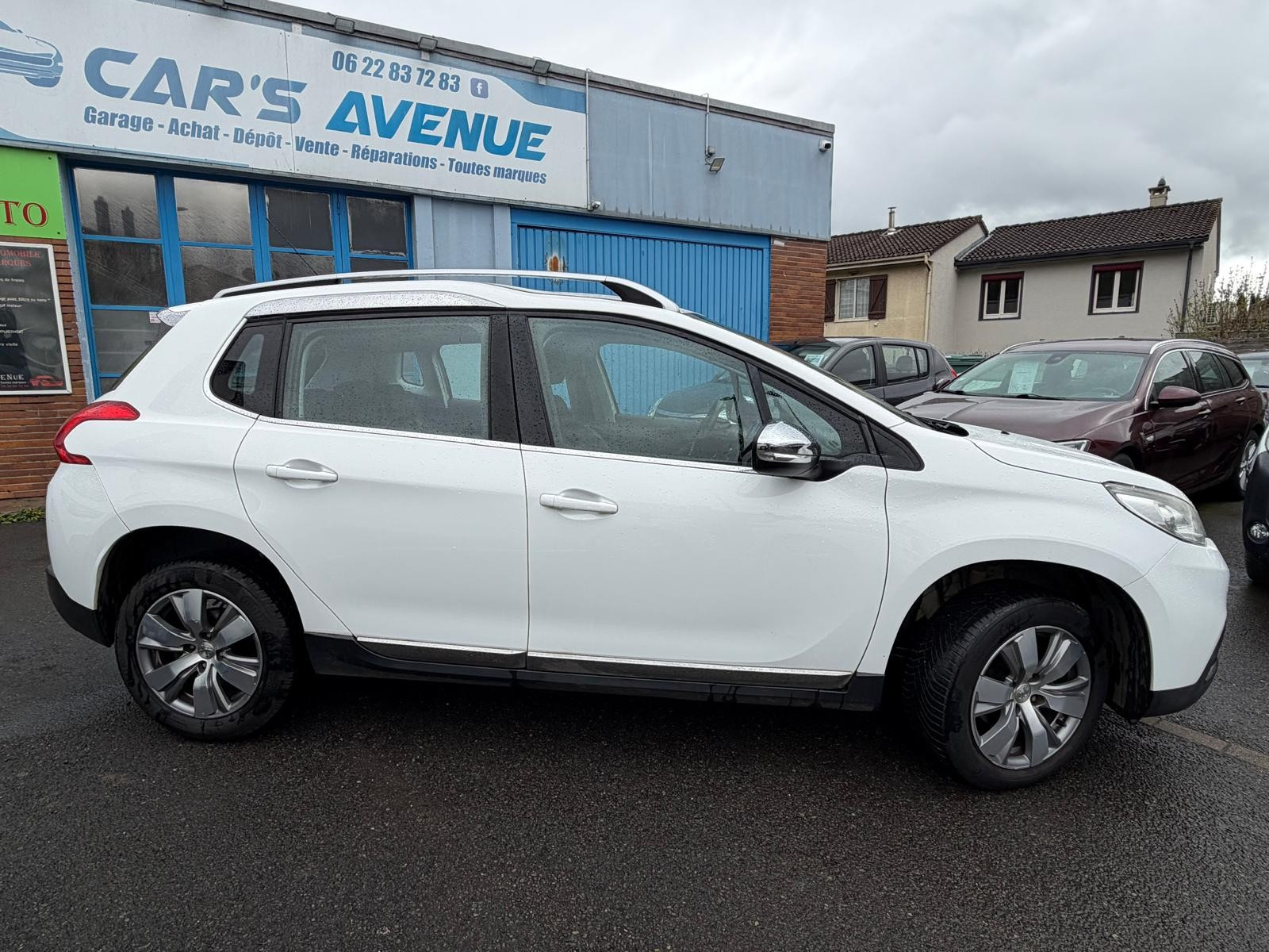 Peugeot 2008 - vue 1