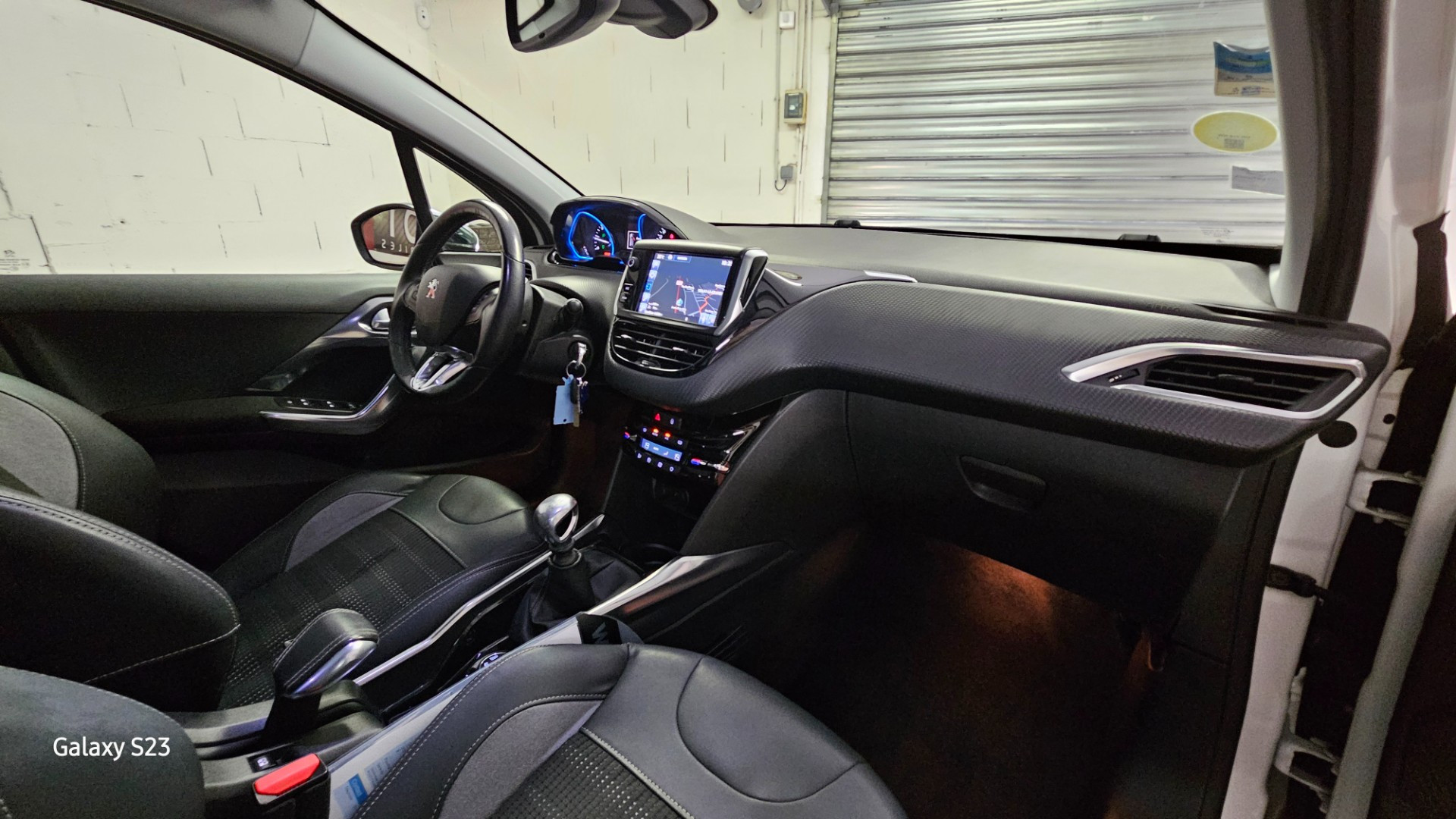 Peugeot 2008 - vue 1