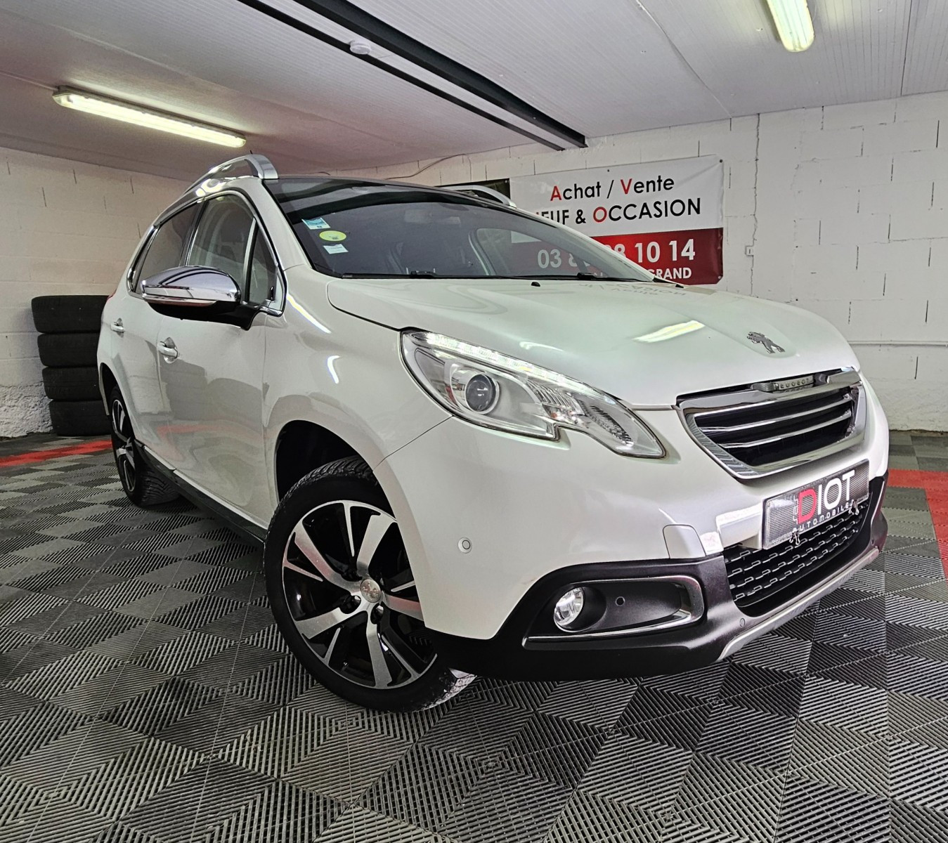 Peugeot 2008 - vue 1