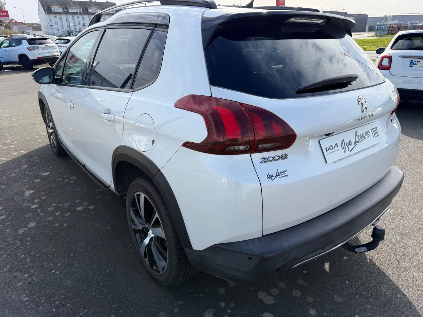 Peugeot 2008 GT LINE 1.2L 130 CH EAT8 - vue 1