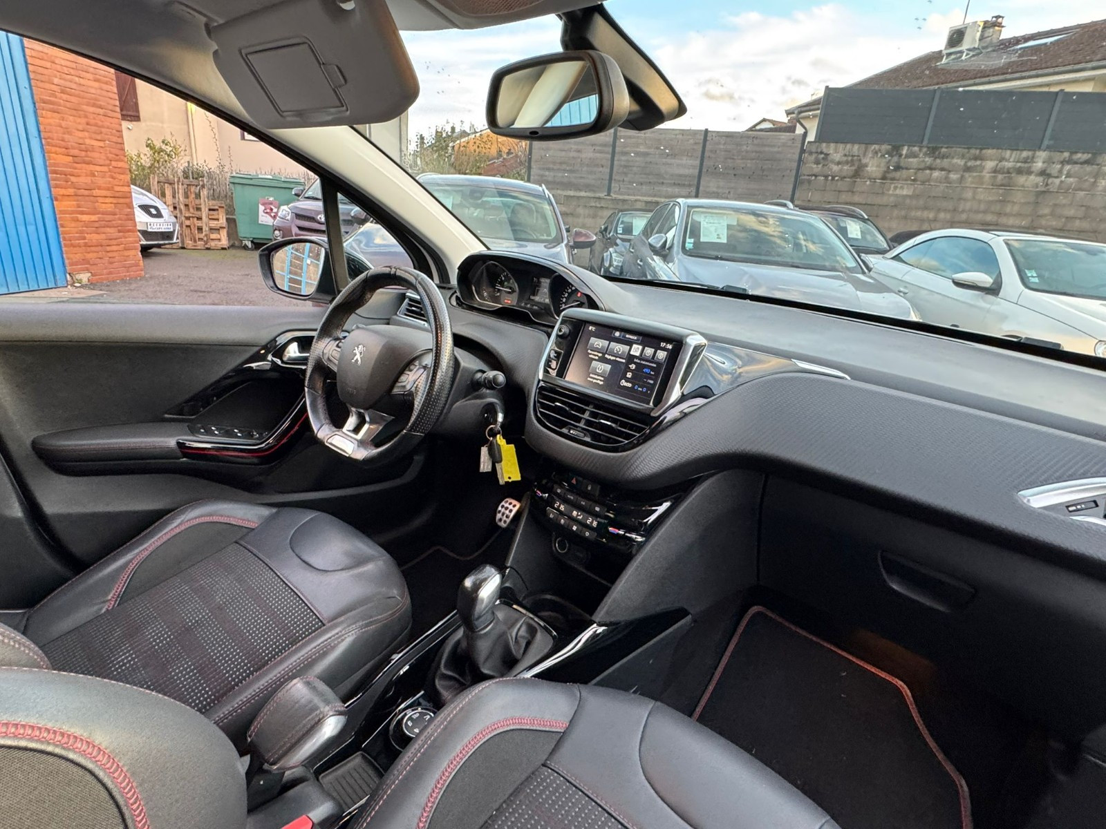 Peugeot 2008 - vue 1