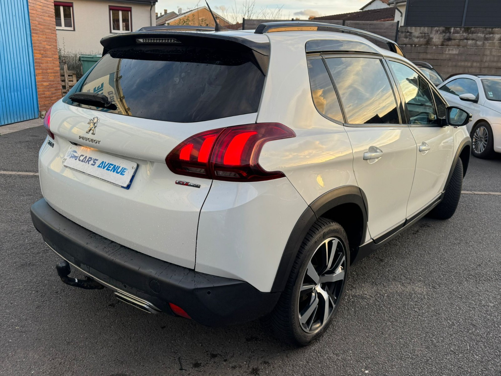 Peugeot 2008 - vue 1