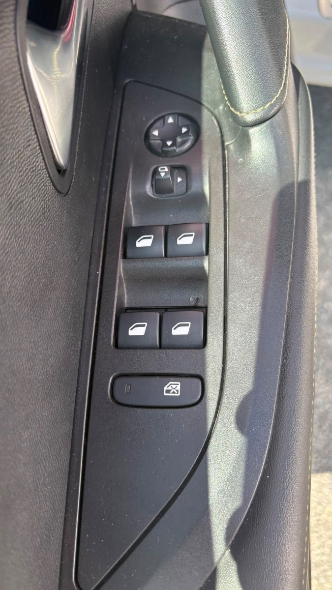 Peugeot 2008 1.5 BLUE HDI 130 CV GT LINE – GARANTIE 12 MOIS — photo 26