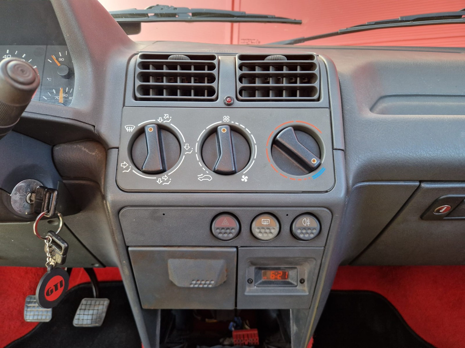 Peugeot 205 GTI GTI 1.6I 115CV – GARANTIE 12 MOIS — photo 21