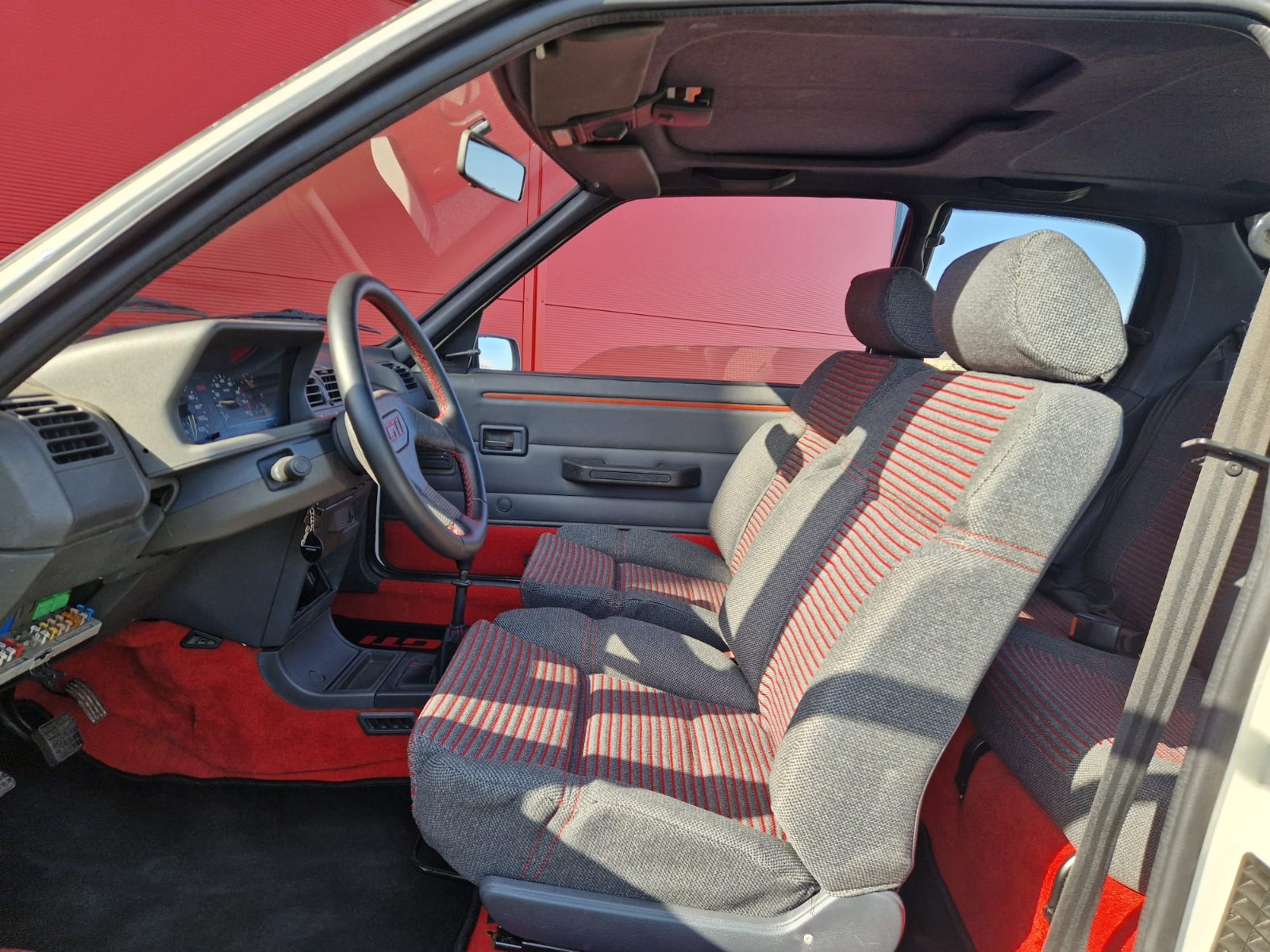 Peugeot 205 GTI GTI 1.6I 115CV – GARANTIE 12 MOIS — photo 16