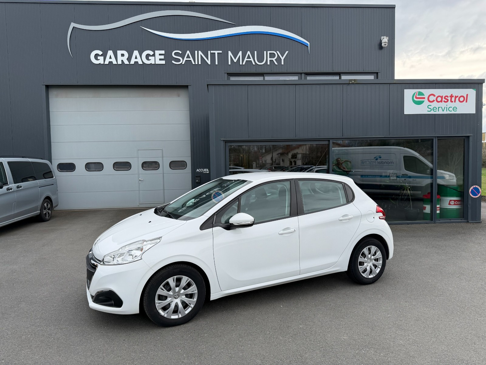 Peugeot 208 AFFAIRE