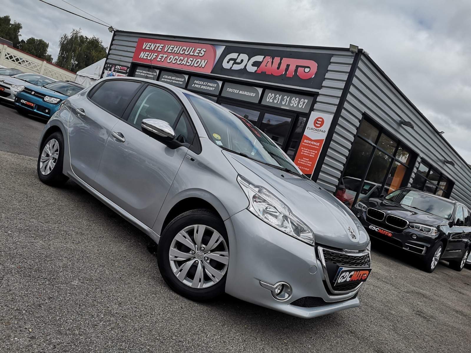 Peugeot 208