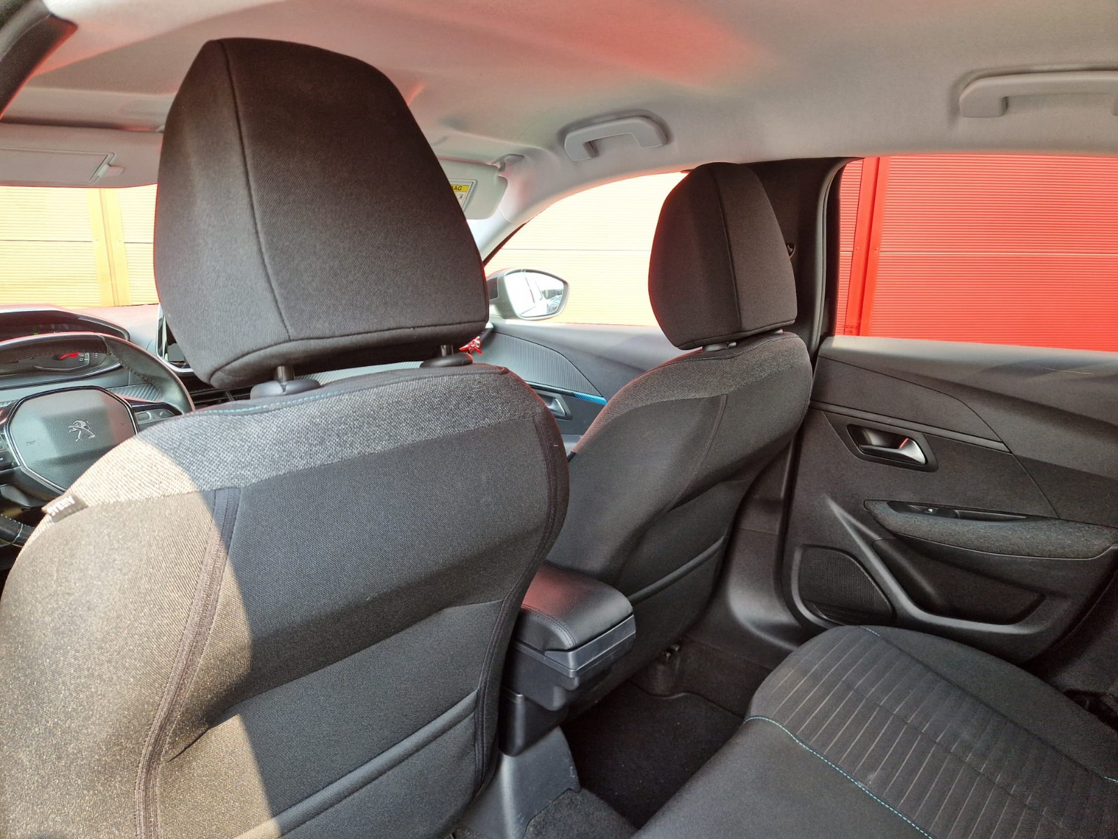 Peugeot 208 STYLE 1.5 HDI 100CV – GARANTIE 12 MOIS — photo 31