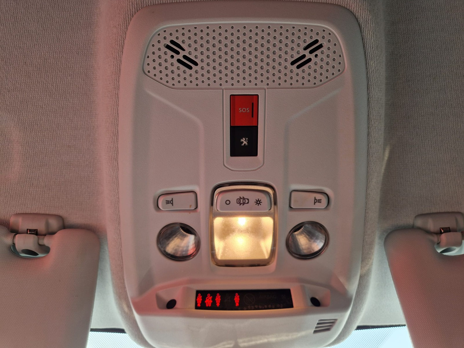Peugeot 208 STYLE 1.5 HDI 100CV – GARANTIE 12 MOIS — photo 24