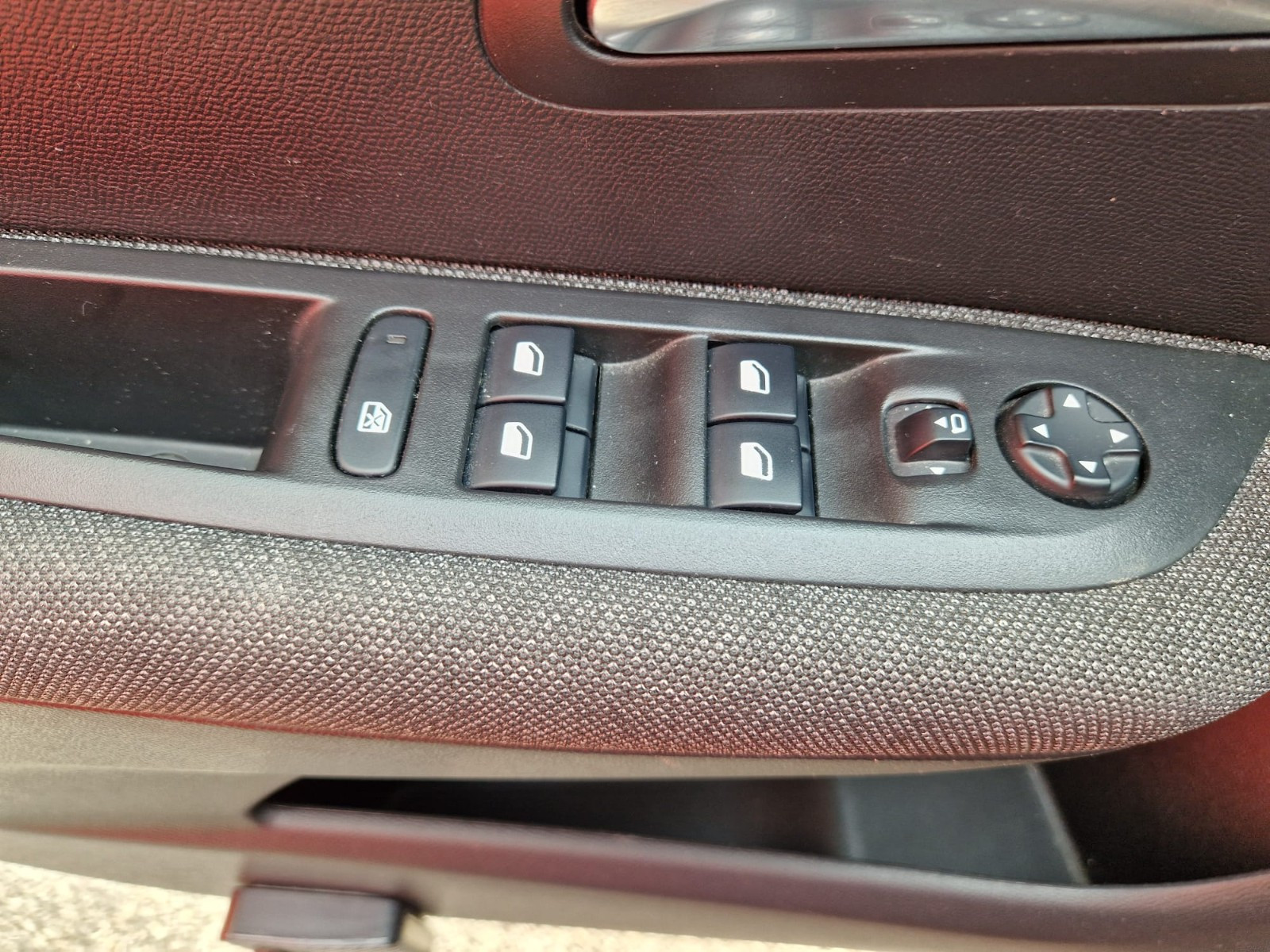 Peugeot 208 STYLE 1.5 HDI 100CV – GARANTIE 12 MOIS — photo 23