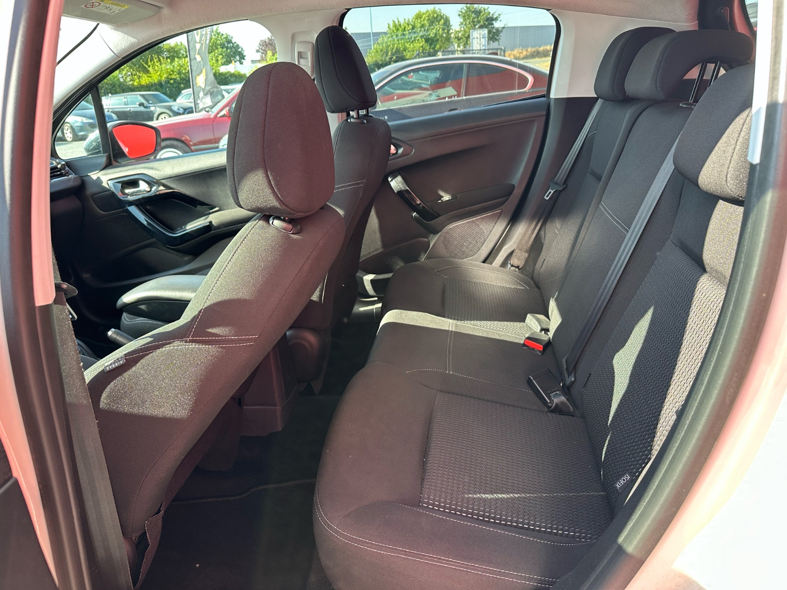 Peugeot 208 1.5 BLUE HDI 102 CH TECH EDITION – GARANTIE 12 MOIS — photo 26
