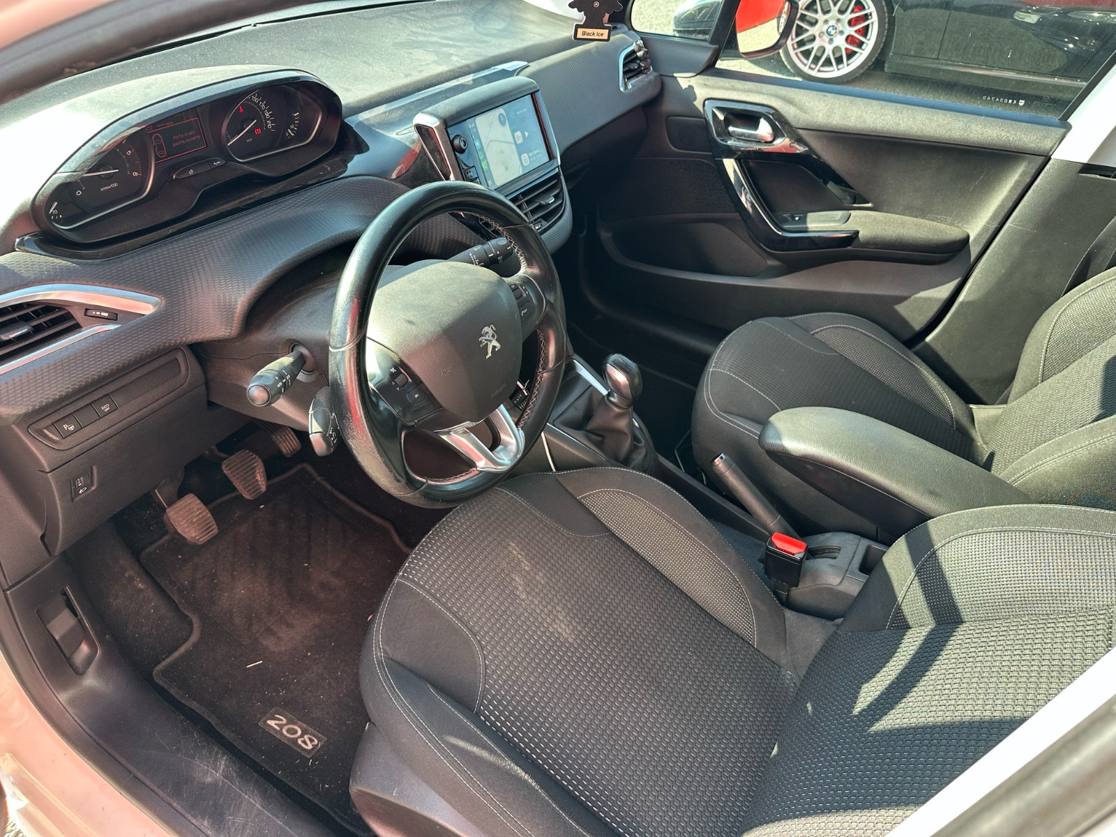 Peugeot 208 1.5 BLUE HDI 102 CH TECH EDITION – GARANTIE 12 MOIS — photo 14