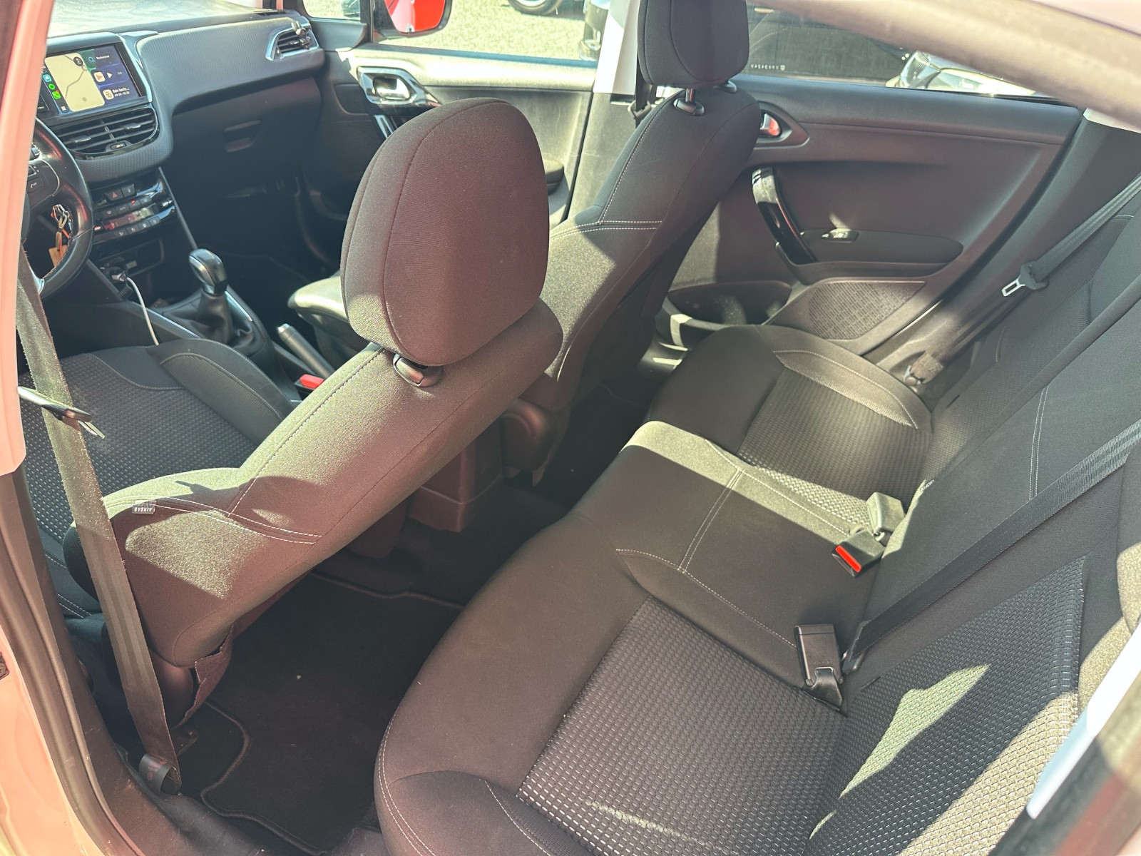 Peugeot 208 1.5 BLUE HDI 102 CH TECH EDITION – GARANTIE 12 MOIS — photo 27