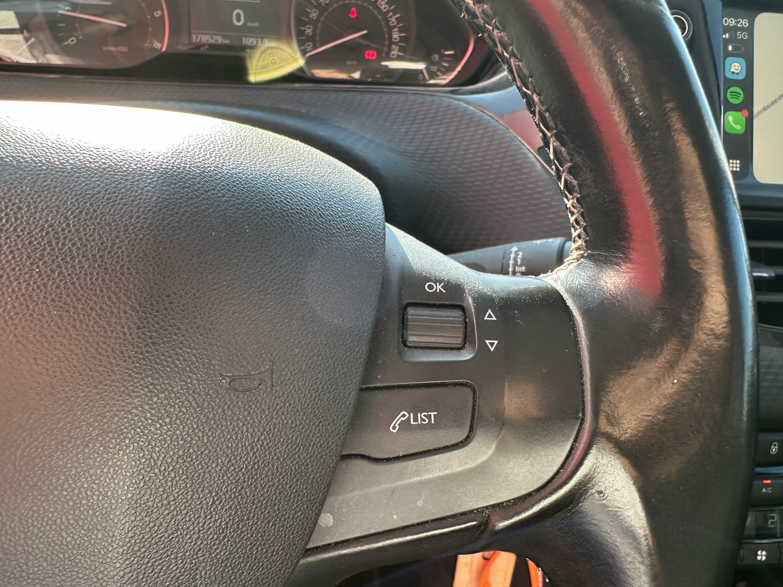 Peugeot 208 1.5 BLUE HDI 102 CH TECH EDITION – GARANTIE 12 MOIS — photo 19