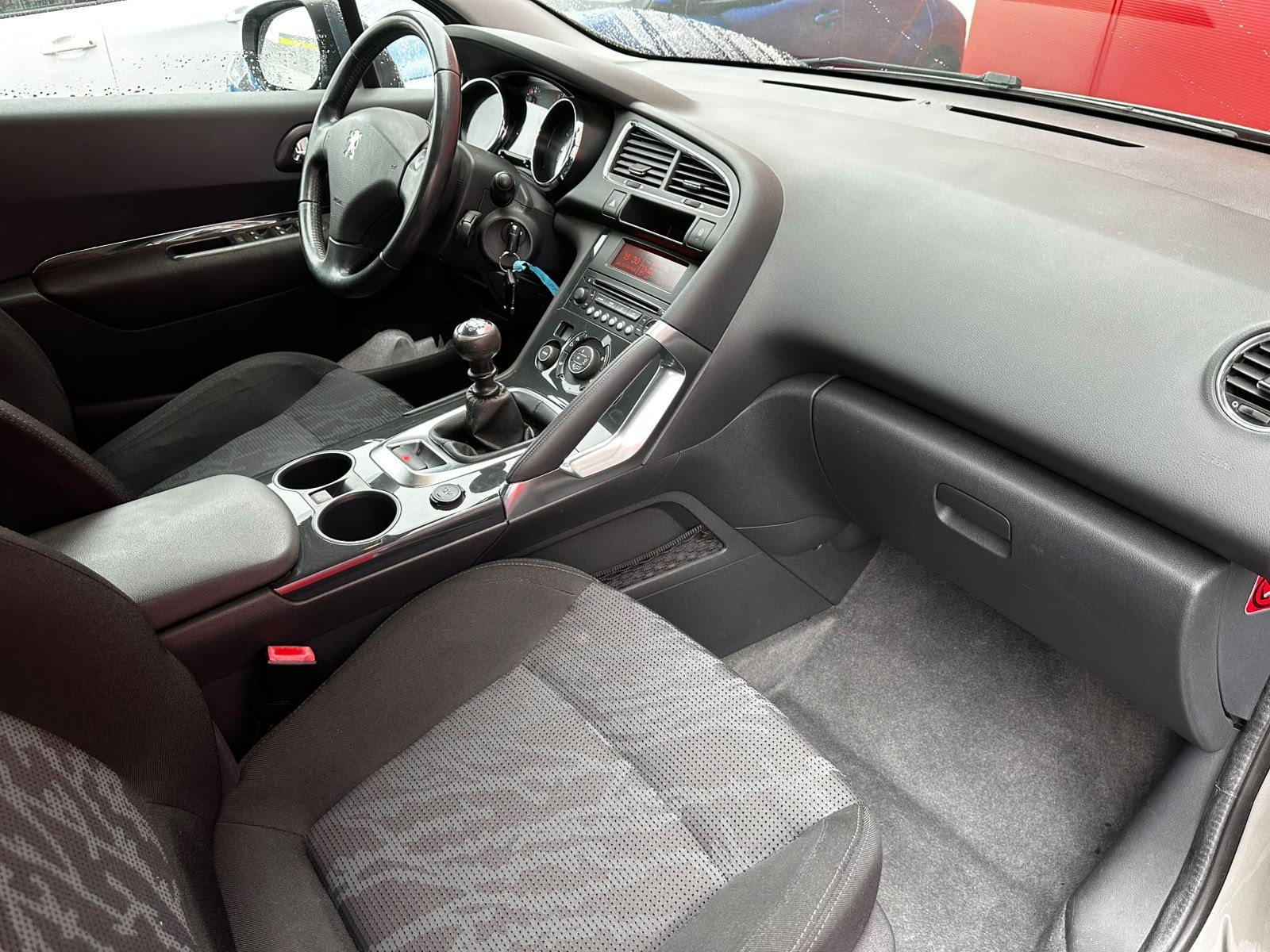 Peugeot 3008 1.6 HDi 120 CV Premium – GARANTIE 12 MOIS — photo 16