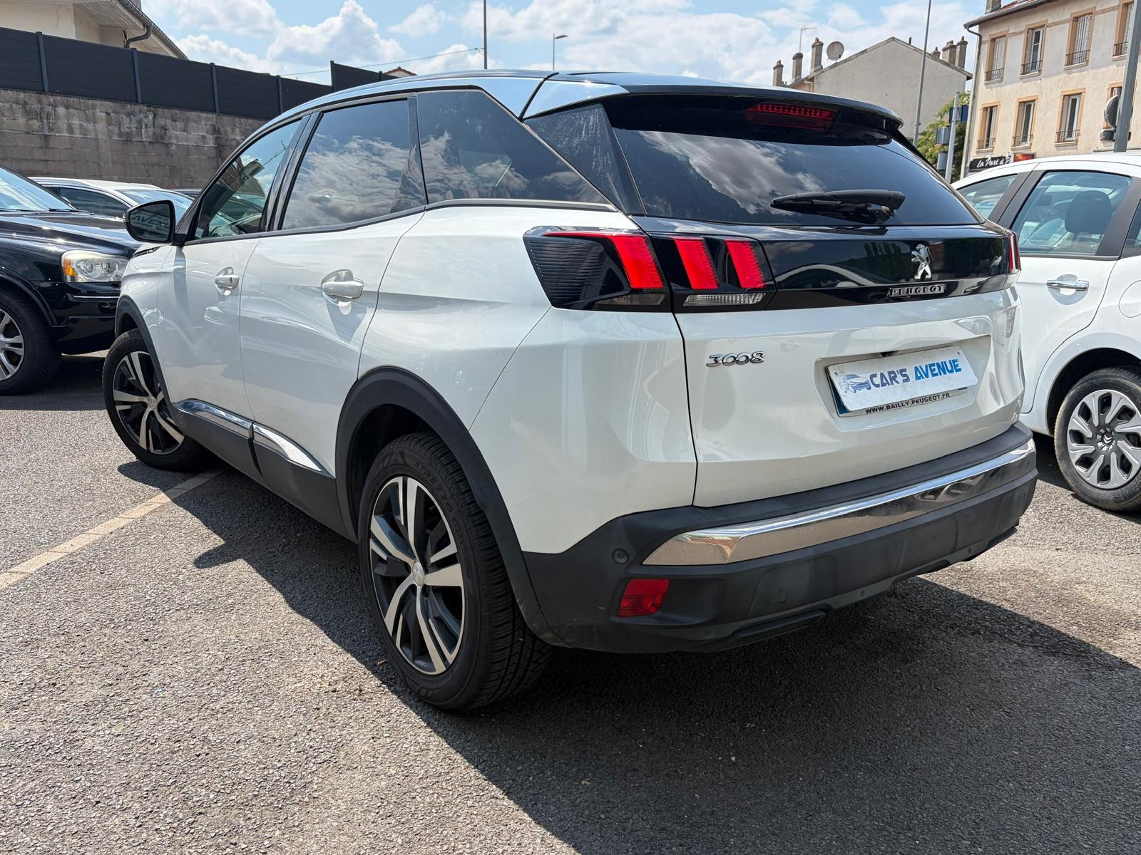 Peugeot 3008 II - vue 1