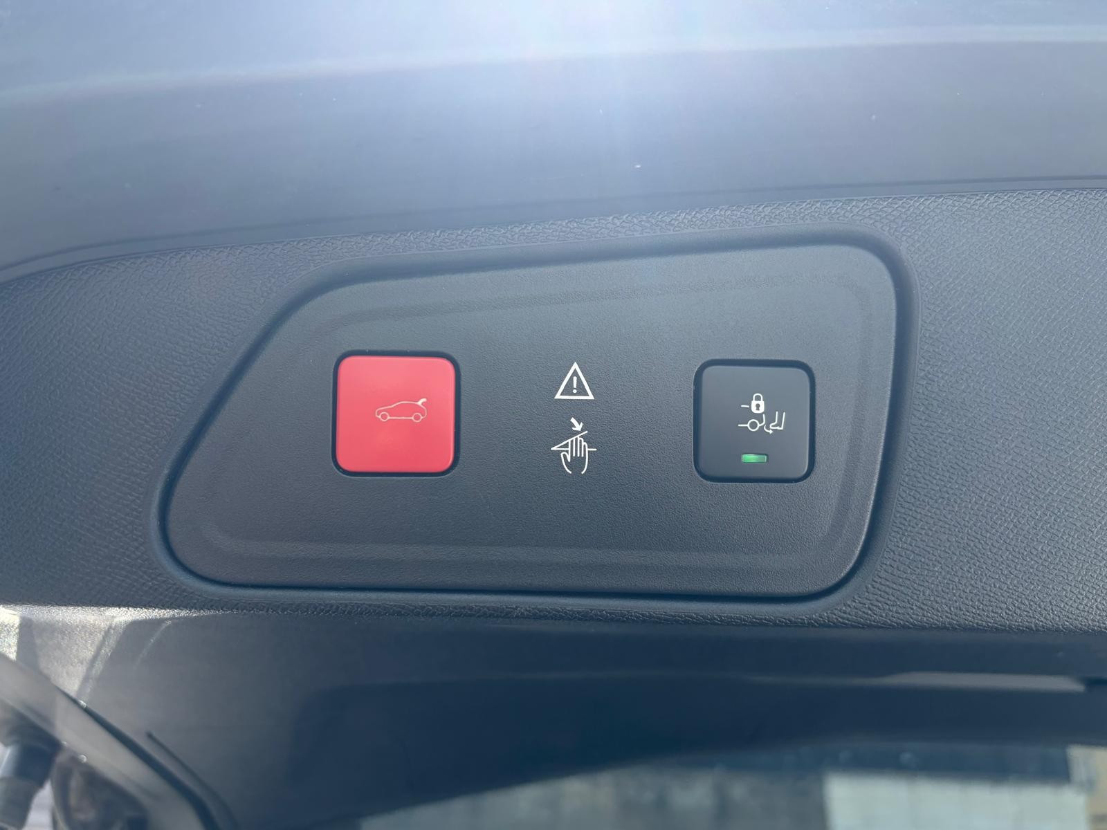 Peugeot 3008 II - vue 1